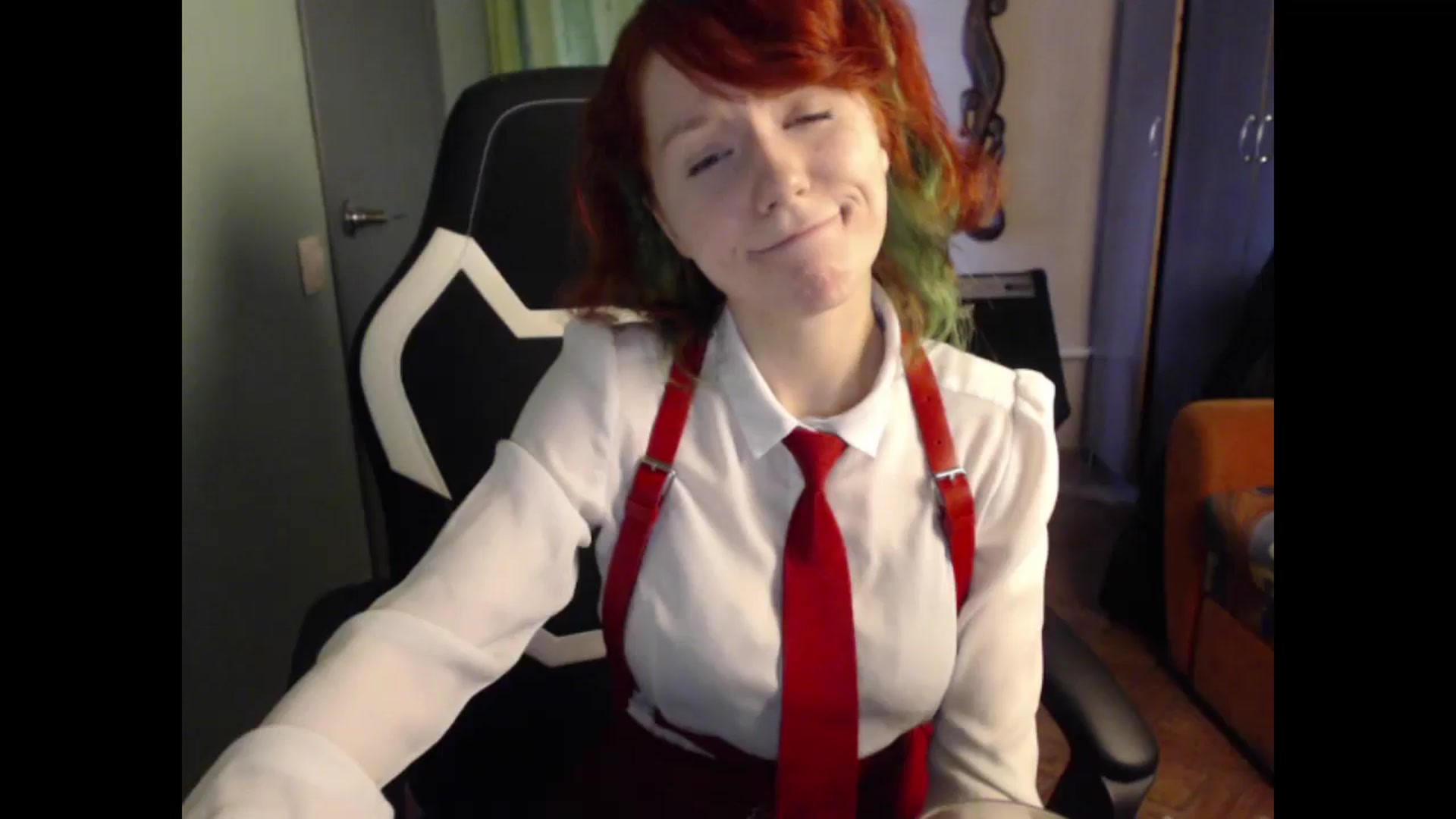 Gallery image thumbnail from NikiFoks18's myfreecams stream on, 05/26/2024, 09:37 image 13 of 20