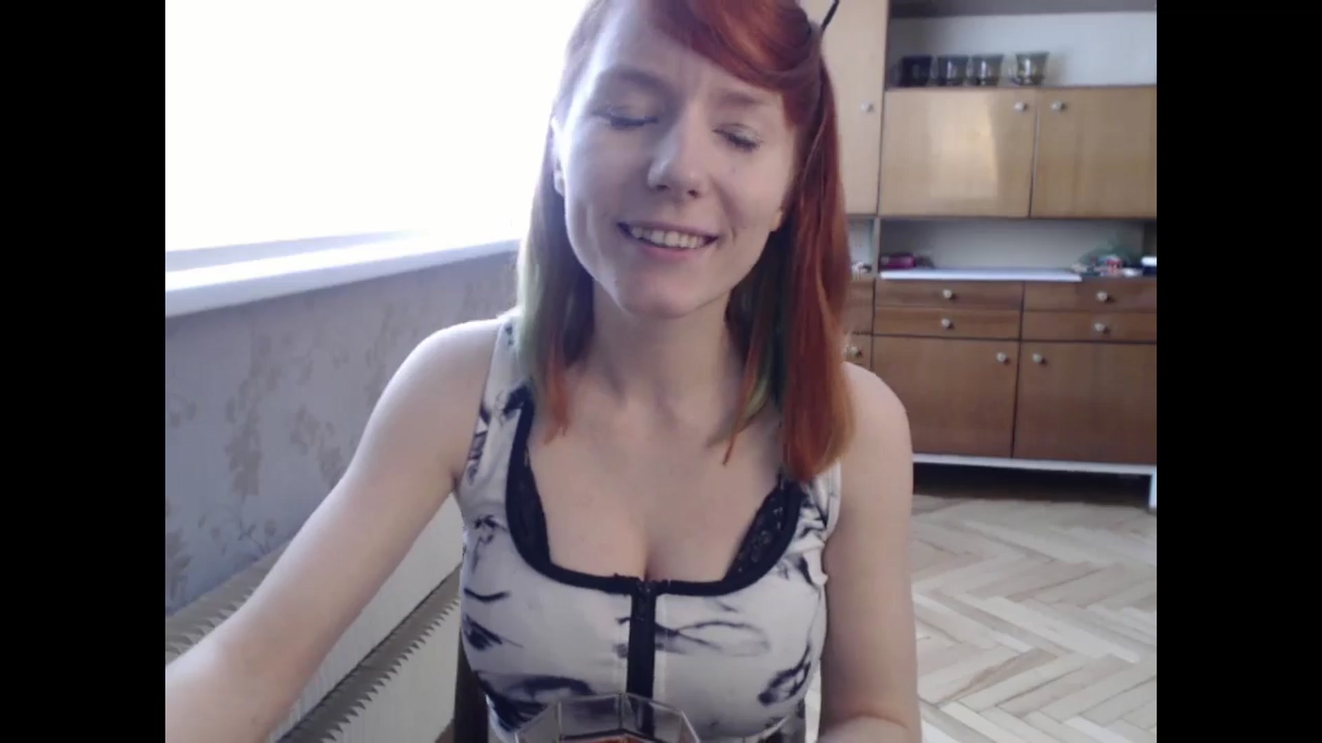 Gallery image thumbnail from NikiFoks18's myfreecams stream on, 06/14/2024, 13:05 image 4 of 20
