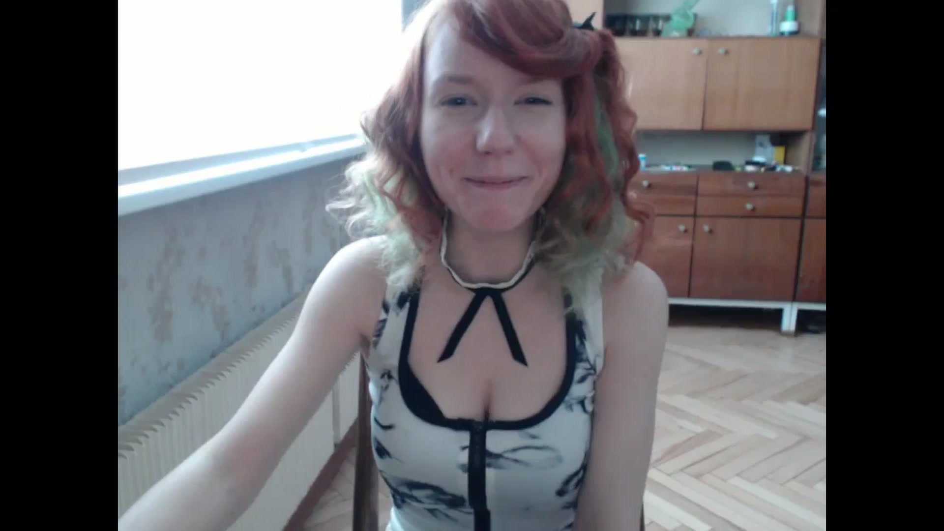 Gallery image thumbnail from NikiFoks18's myfreecams stream on, 06/27/2024, 08:36 image 6 of 20