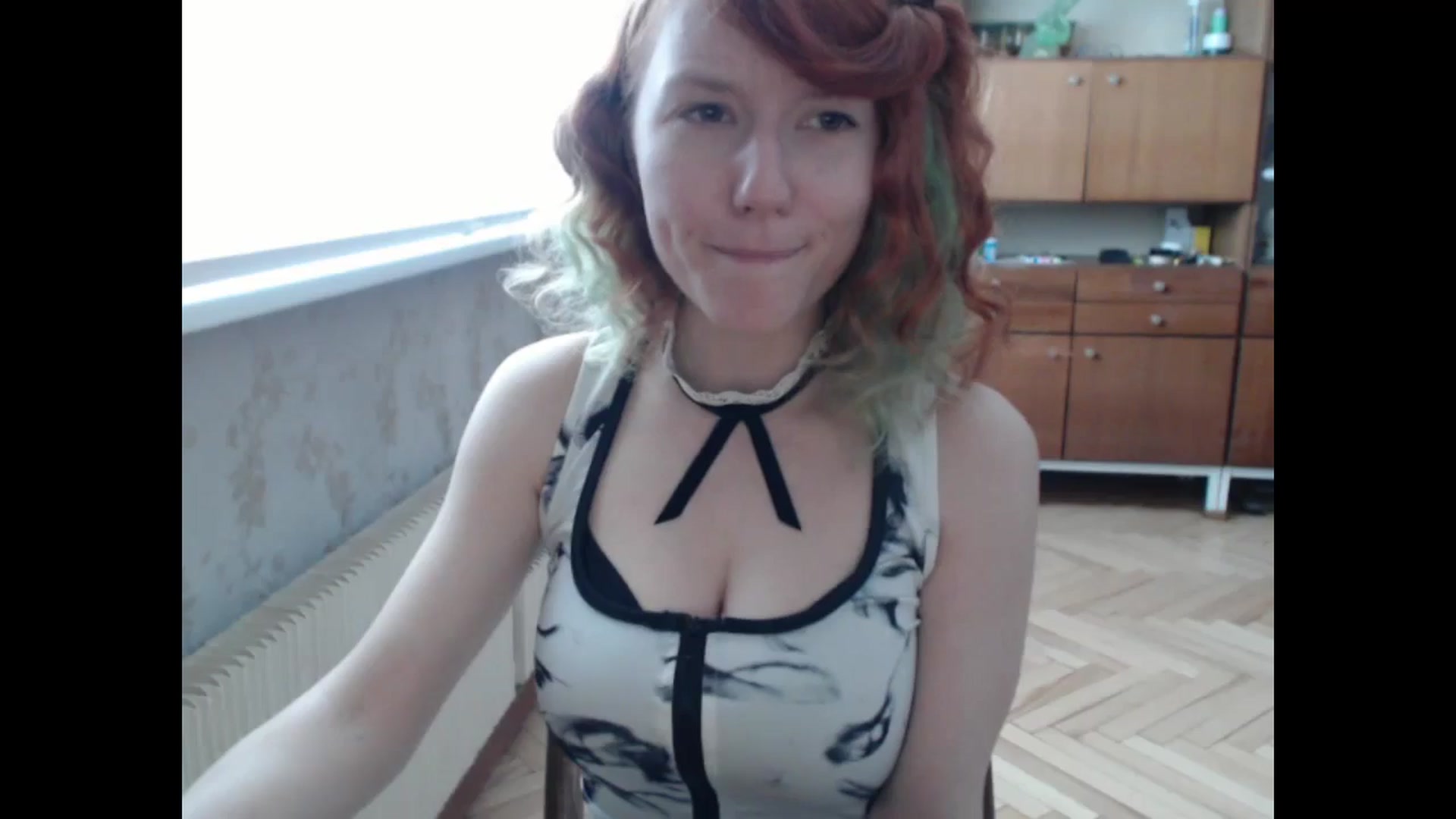 Gallery image thumbnail from NikiFoks18's myfreecams stream on, 06/27/2024, 08:36 image 8 of 20