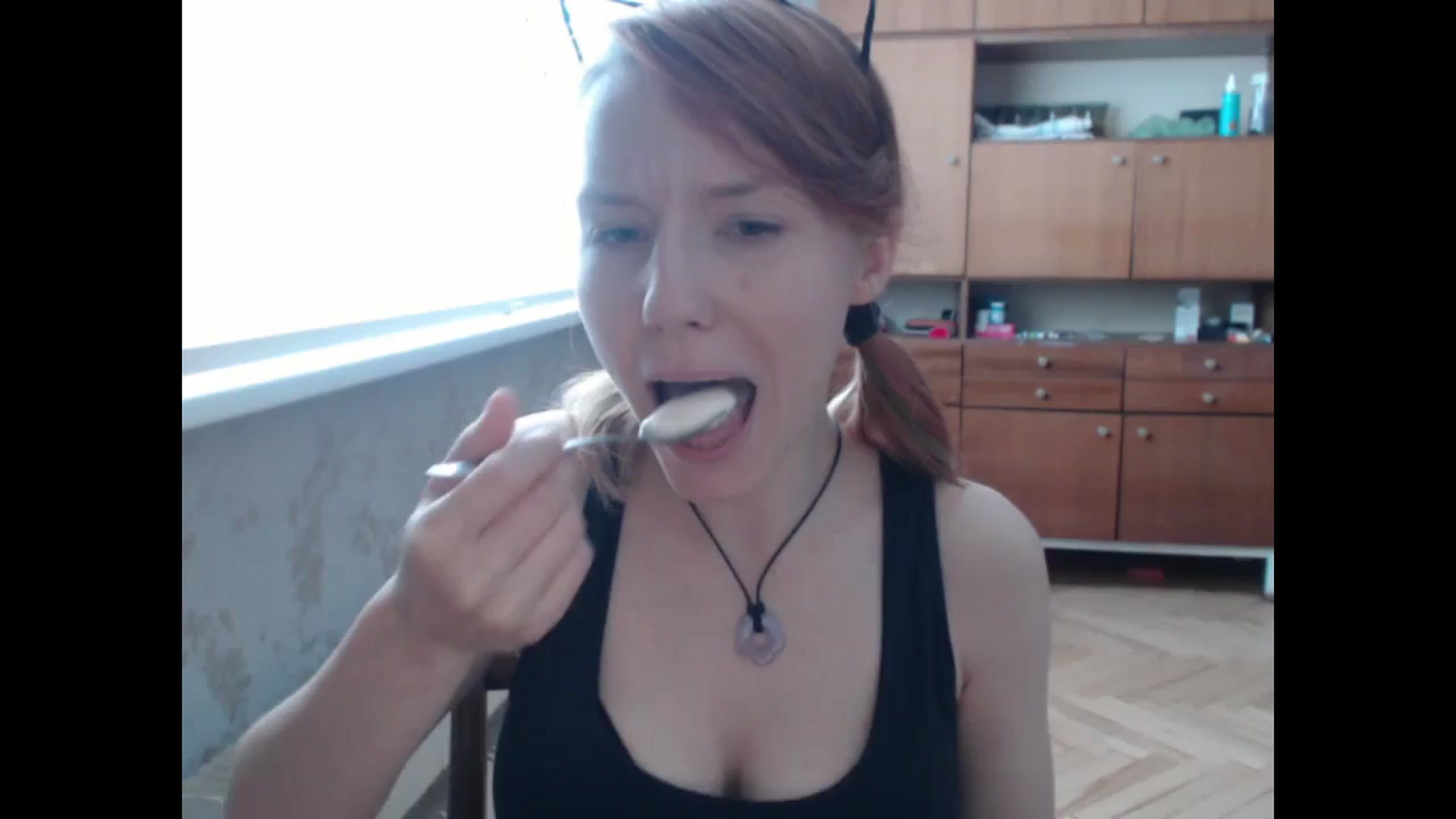 Gallery image thumbnail from NikiFoks18's myfreecams stream on, 08/08/2024, 08:16 image 9 of 20