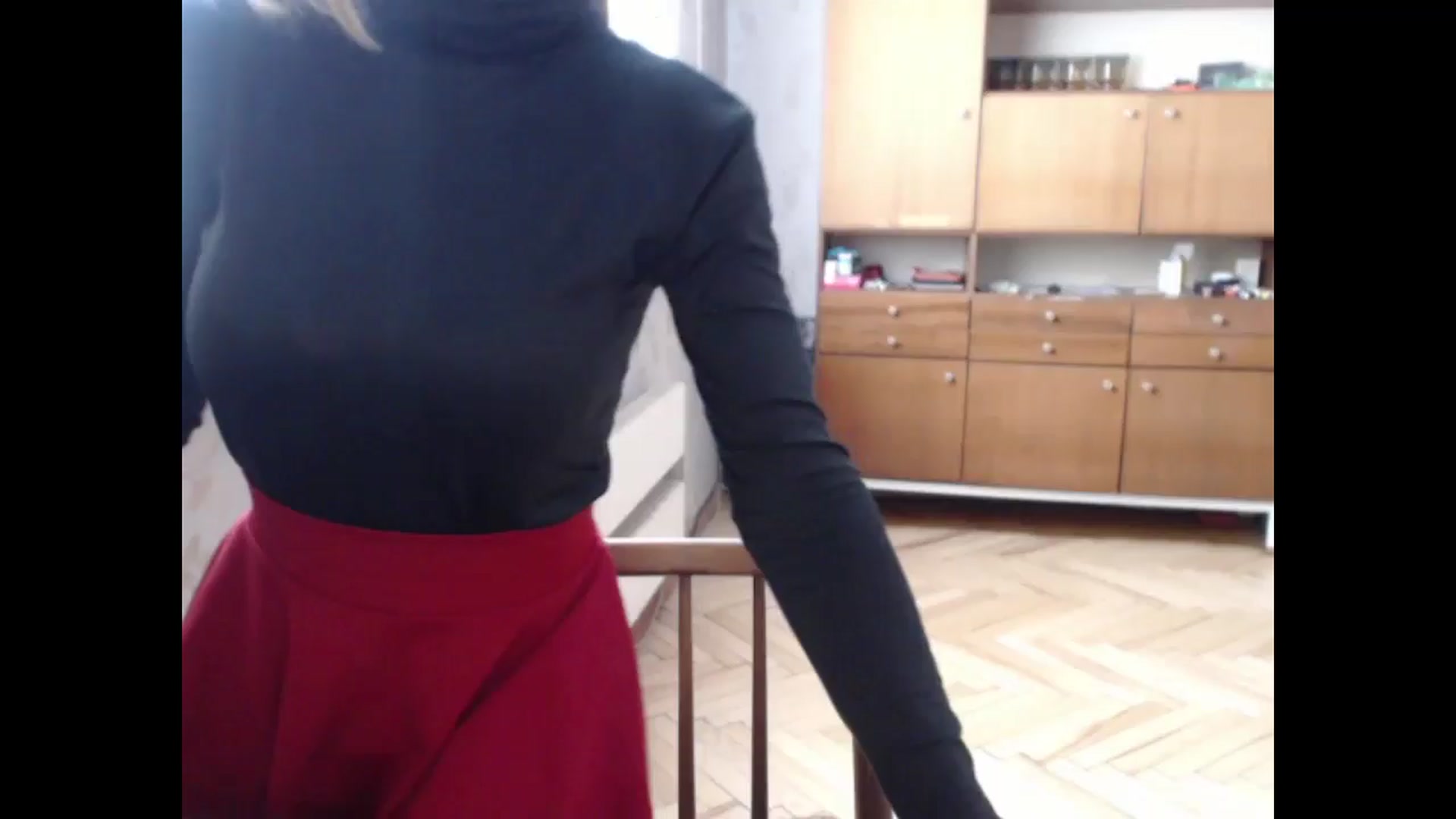 Gallery image thumbnail from NikiFoks18's myfreecams stream on, 08/10/2024, 10:14 image 3 of 20