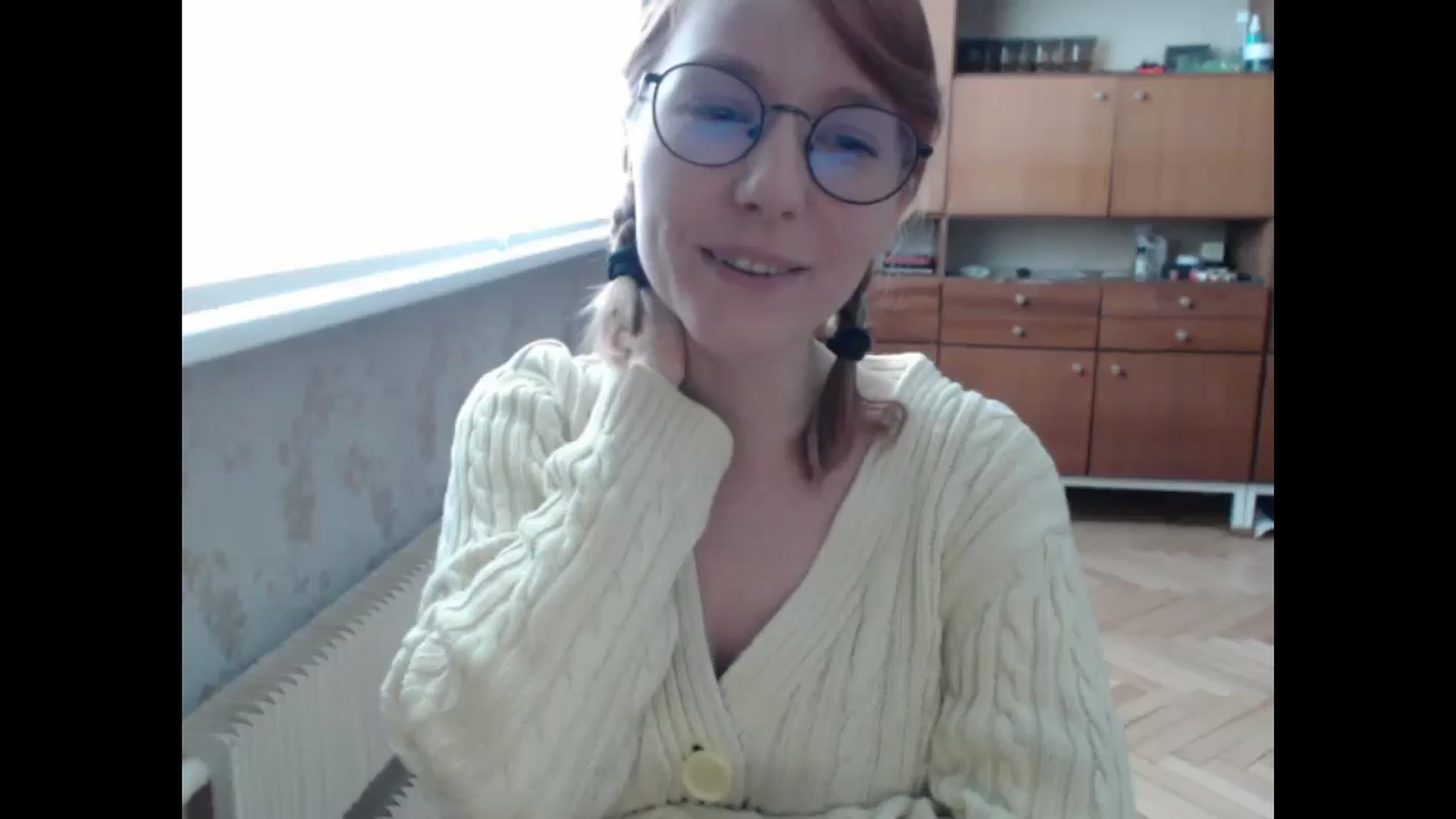 Gallery image thumbnail from NikiFoks18's myfreecams stream on, 08/12/2024, 10:19 image 17 of 20
