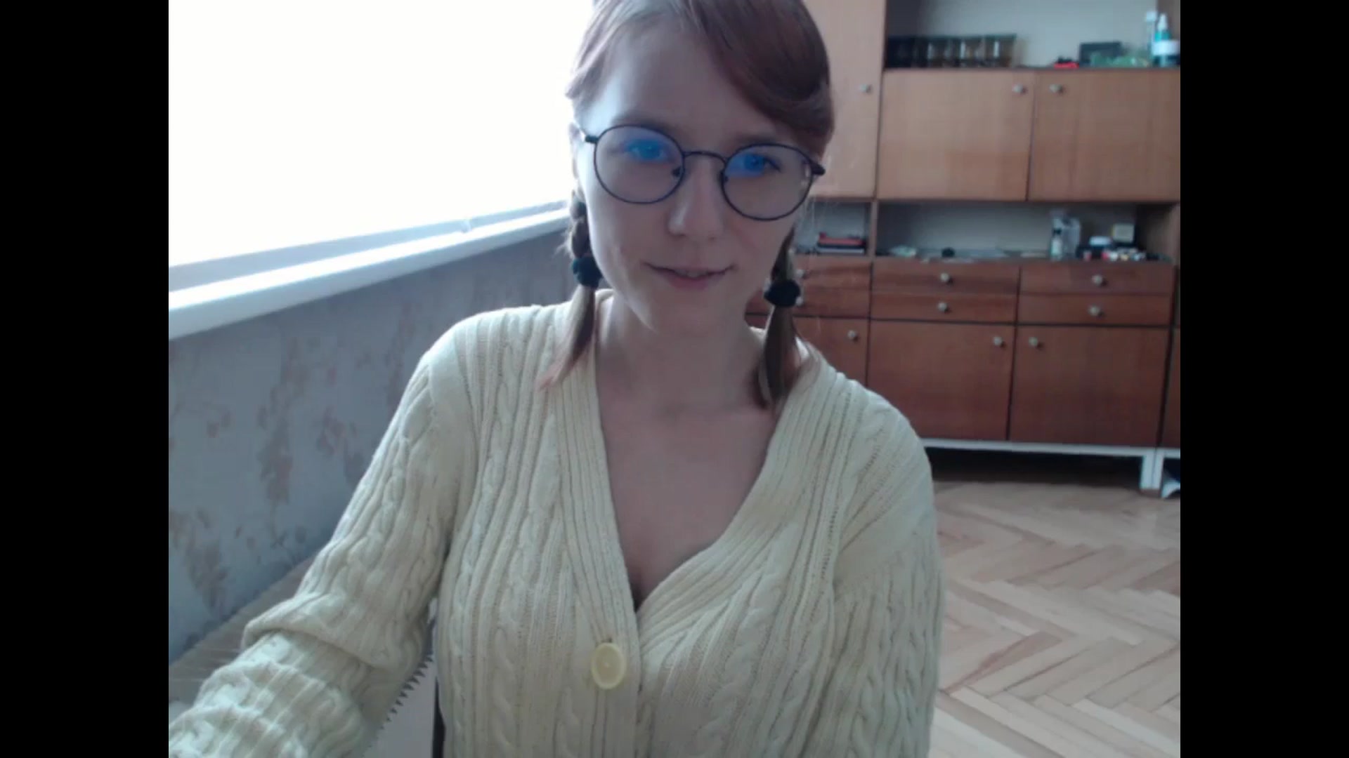 Gallery image thumbnail from NikiFoks18's myfreecams stream on, 08/12/2024, 10:19 image 13 of 20