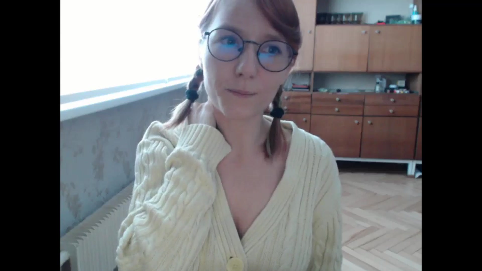 Gallery image thumbnail from NikiFoks18's myfreecams stream on, 08/12/2024, 10:19 image 15 of 20
