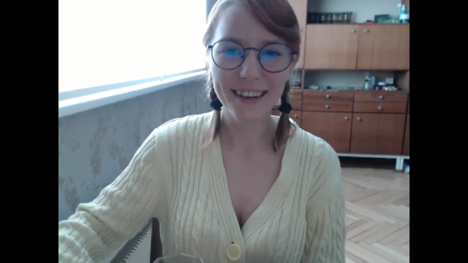 Gallery image thumbnail from NikiFoks18's myfreecams stream on, 08/12/2024, 10:48 image 14 of 20