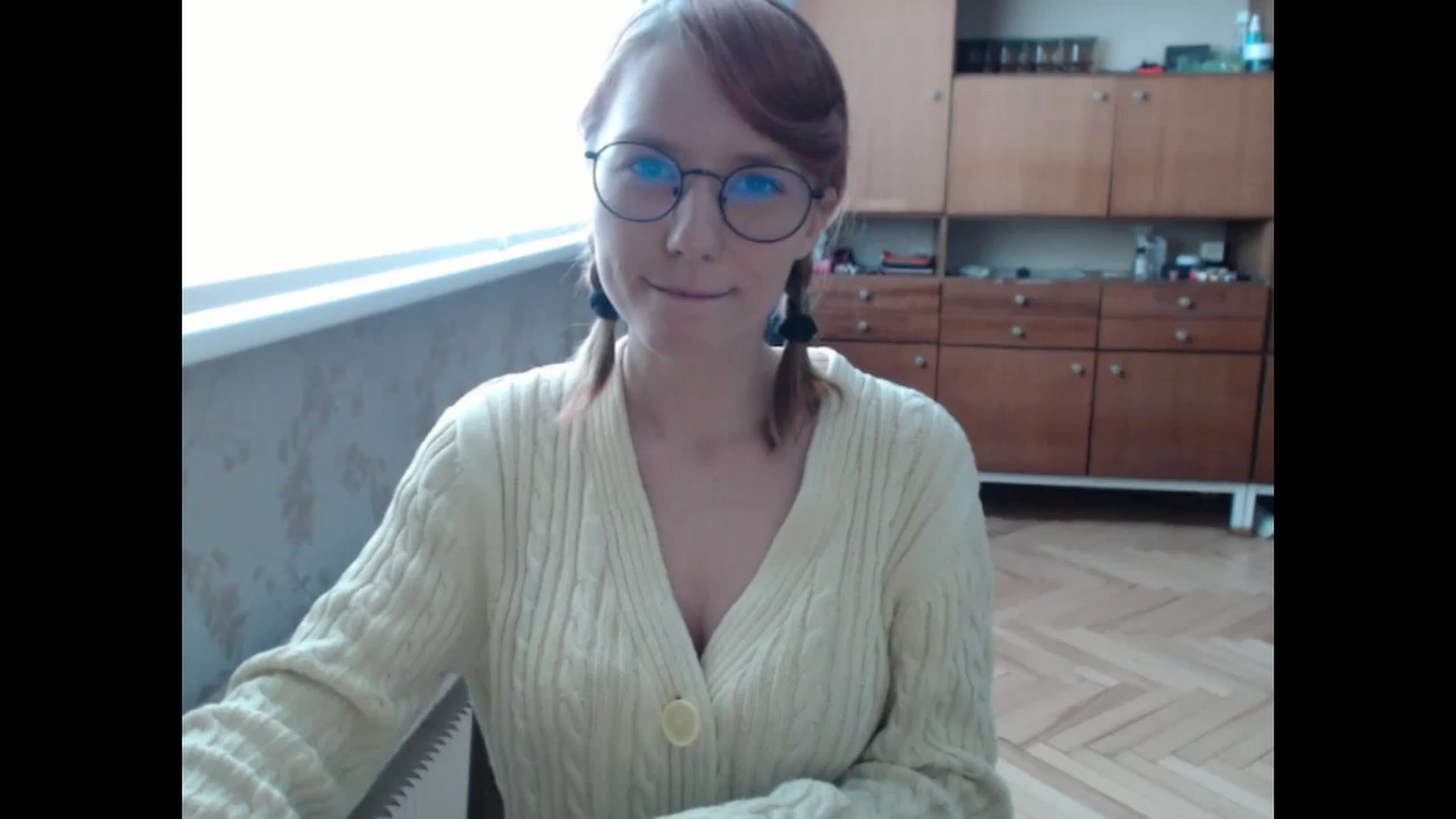 Gallery image thumbnail from NikiFoks18's myfreecams stream on, 08/12/2024, 10:48 image 17 of 20