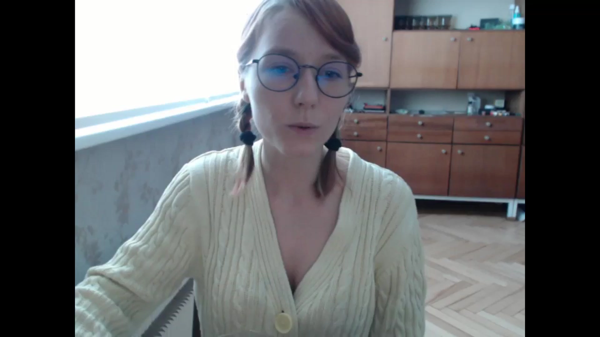 Gallery image thumbnail from NikiFoks18's myfreecams stream on, 08/12/2024, 10:48 image 16 of 20