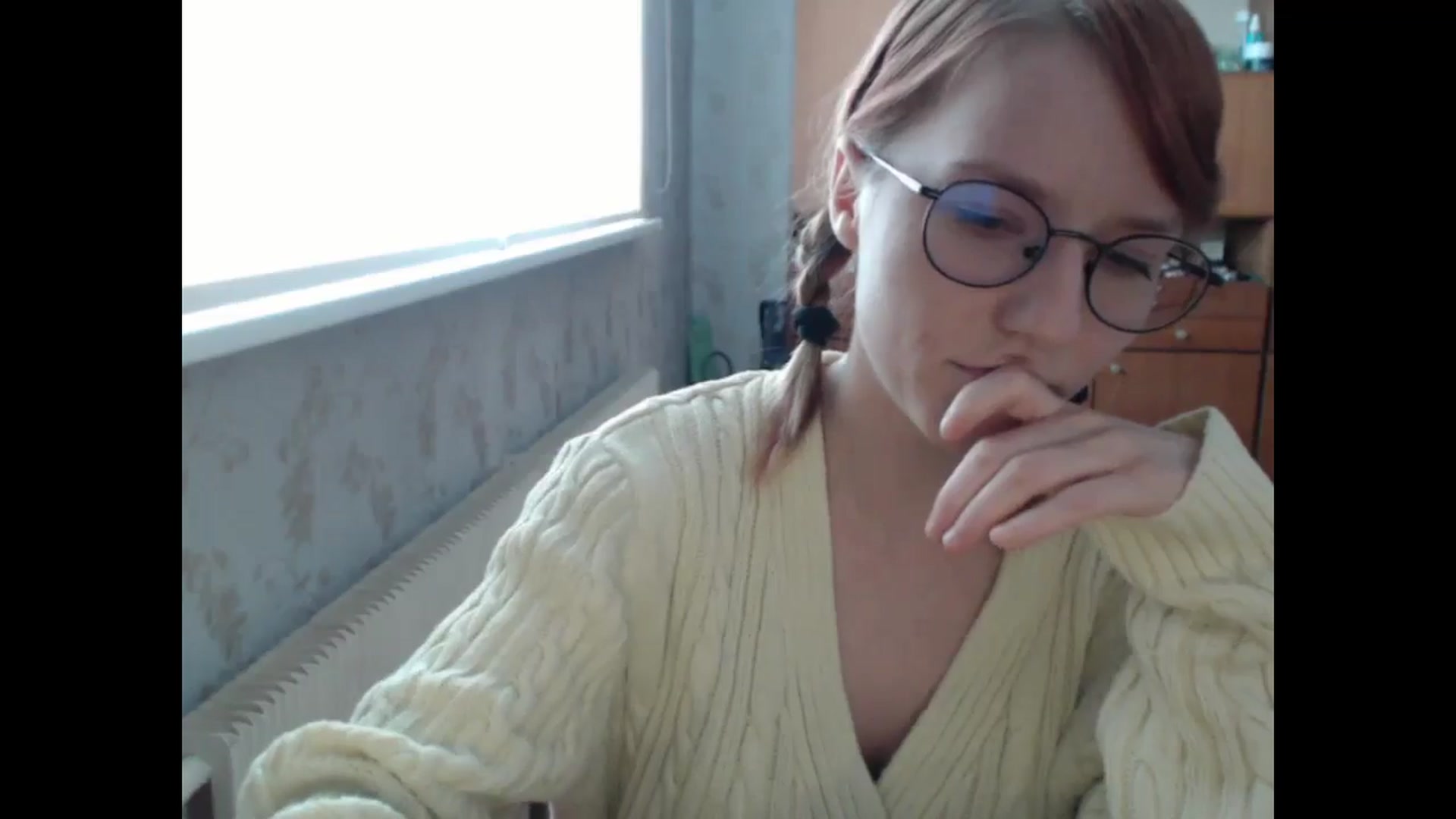 Gallery image thumbnail from NikiFoks18's myfreecams stream on, 08/12/2024, 12:03 image 4 of 20