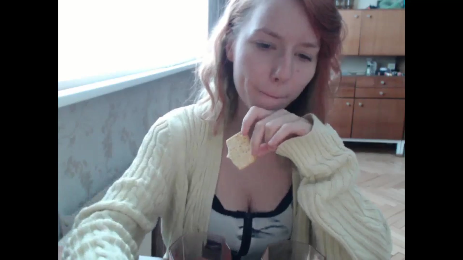 Gallery image thumbnail from NikiFoks18's myfreecams stream on, 08/14/2024, 10:08 image 12 of 20