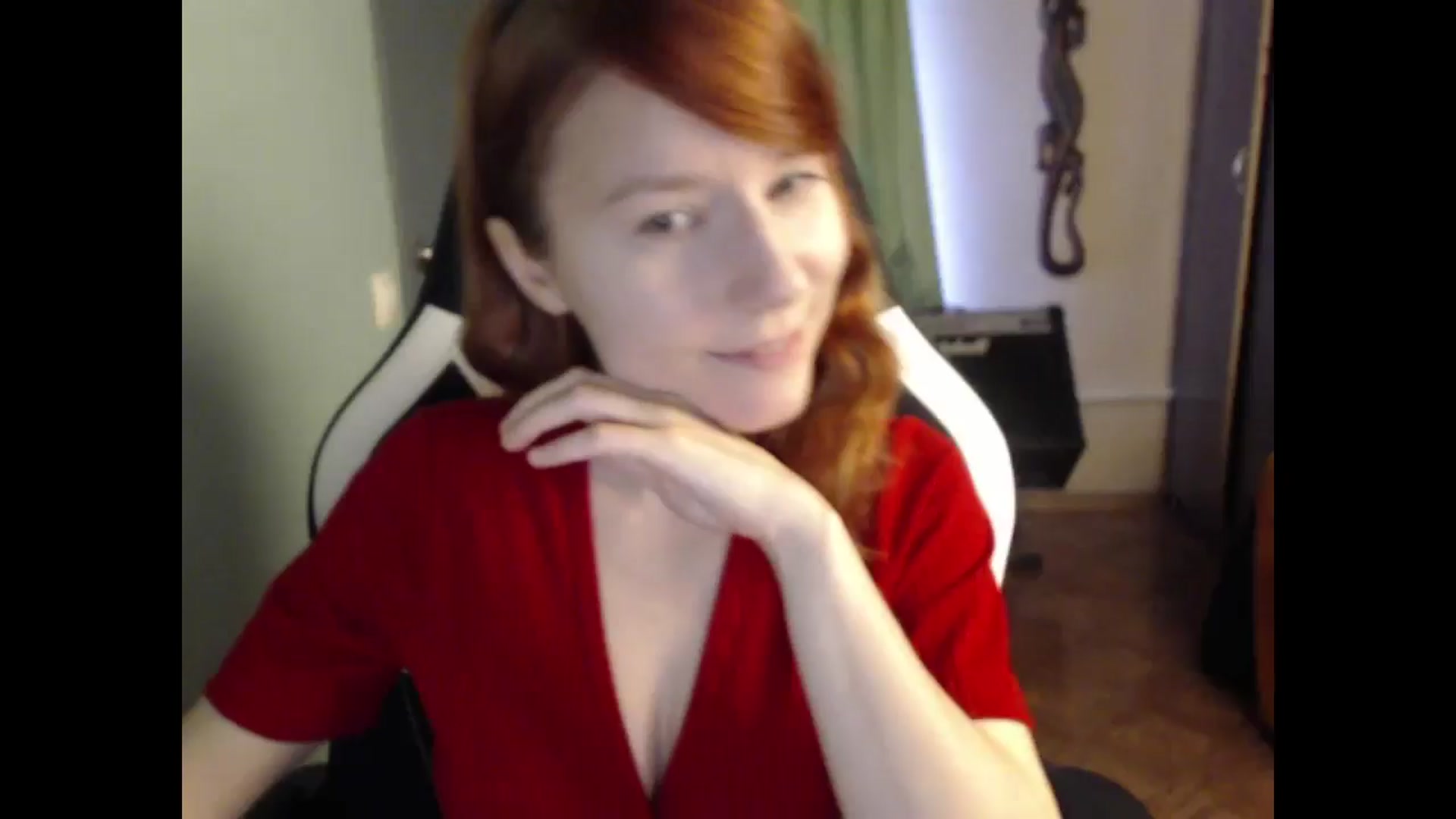 Gallery image thumbnail from NikiFoks18's myfreecams stream on, 10/28/2024, 10:22 image 1 of 20