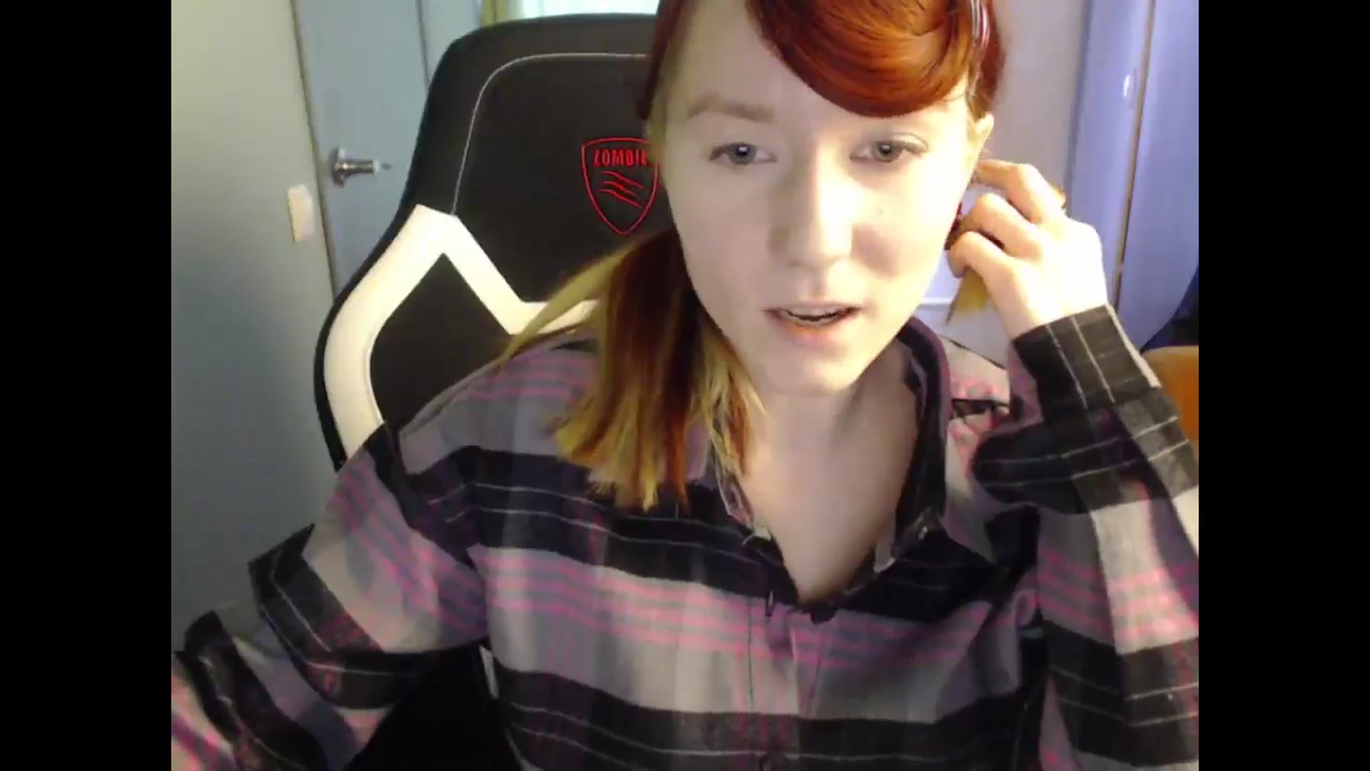 Gallery image thumbnail from NikiFoks18's myfreecams stream on, 02/21/2025, 08:33 image 20 of 20