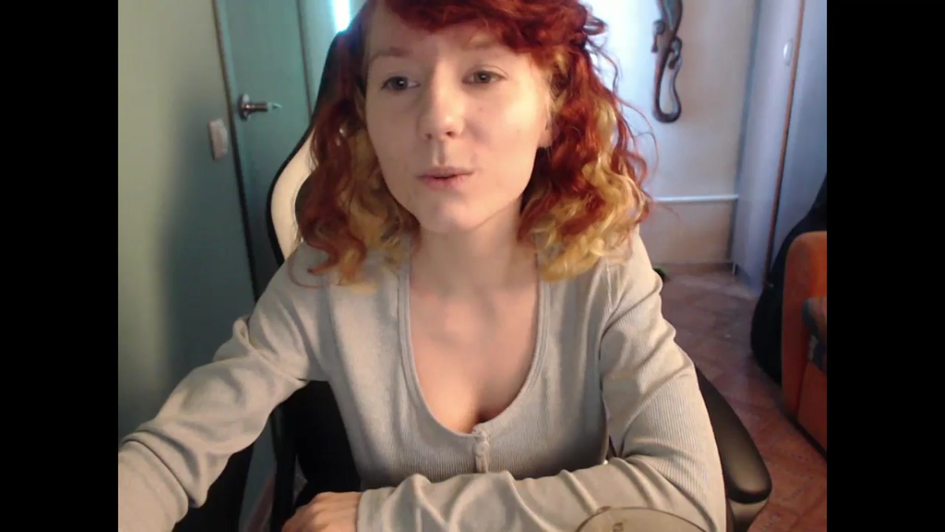 Gallery image thumbnail from NikiFoks18's myfreecams stream on, 02/25/2025, 08:01 image 8 of 20
