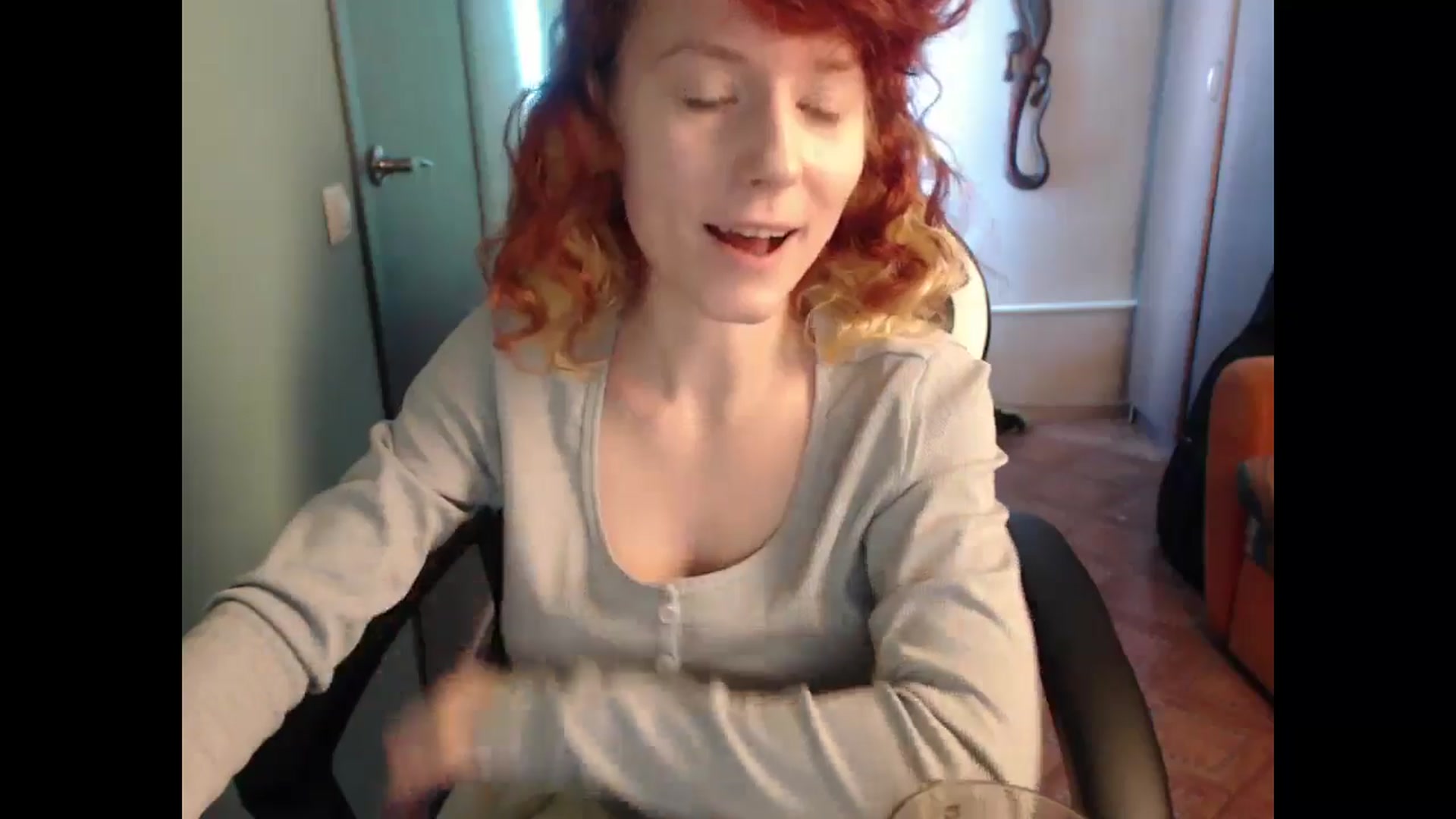 Gallery image thumbnail from NikiFoks18's myfreecams stream on, 02/25/2025, 08:01 image 7 of 20