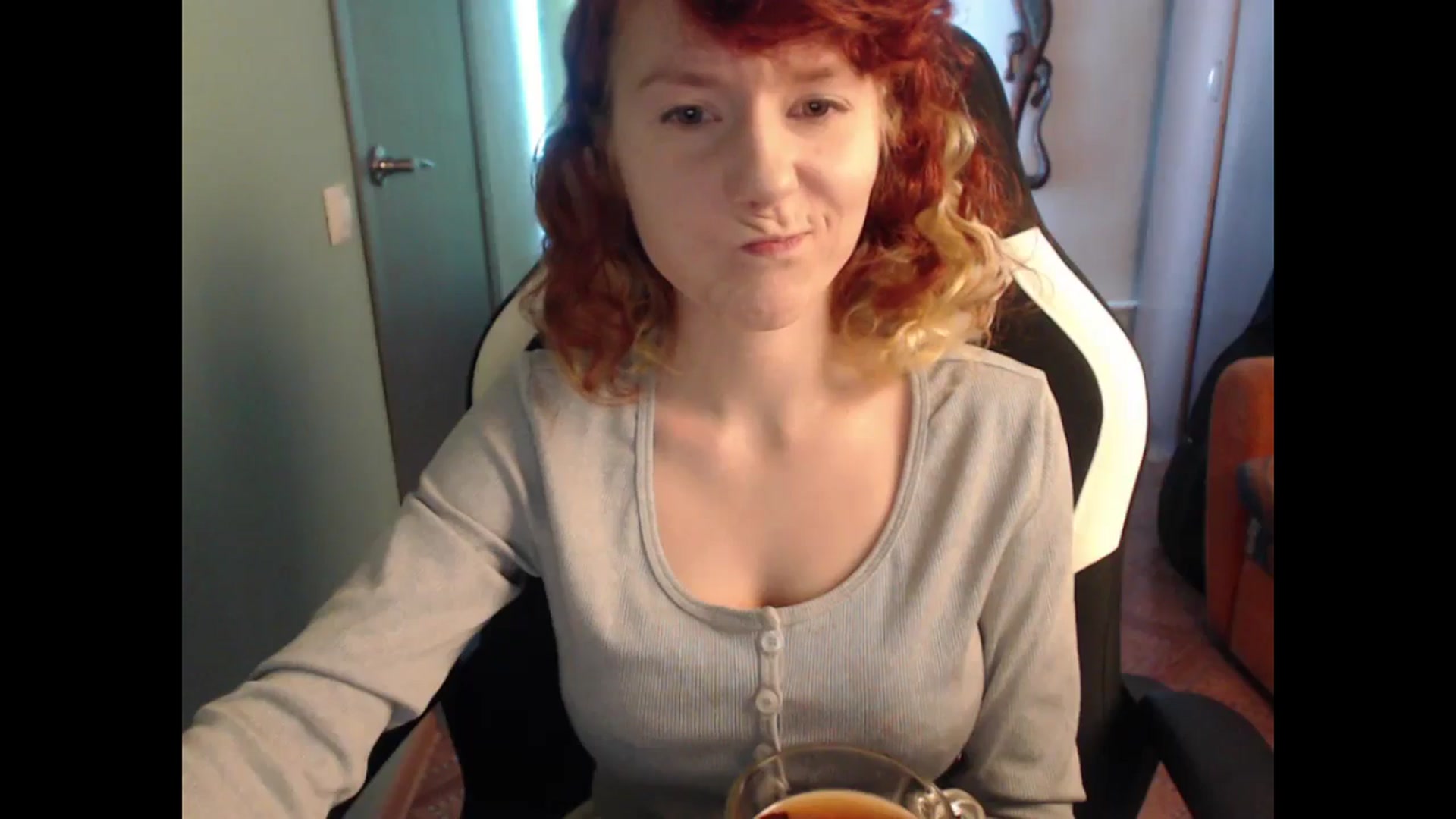 Gallery image thumbnail from NikiFoks18's myfreecams stream on, 02/25/2025, 08:01 image 4 of 20