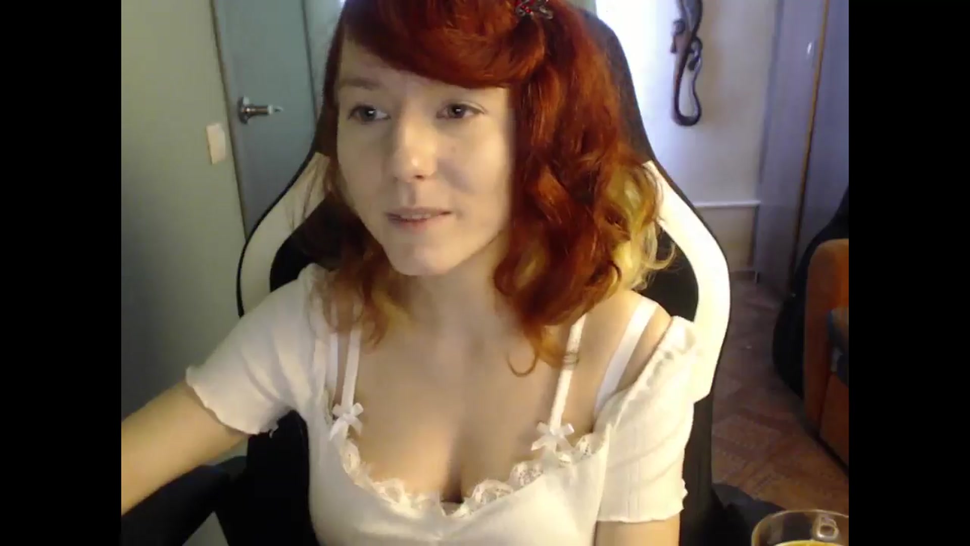 Gallery image thumbnail from NikiFoks18's myfreecams stream on, 02/27/2025, 08:22 image 5 of 20