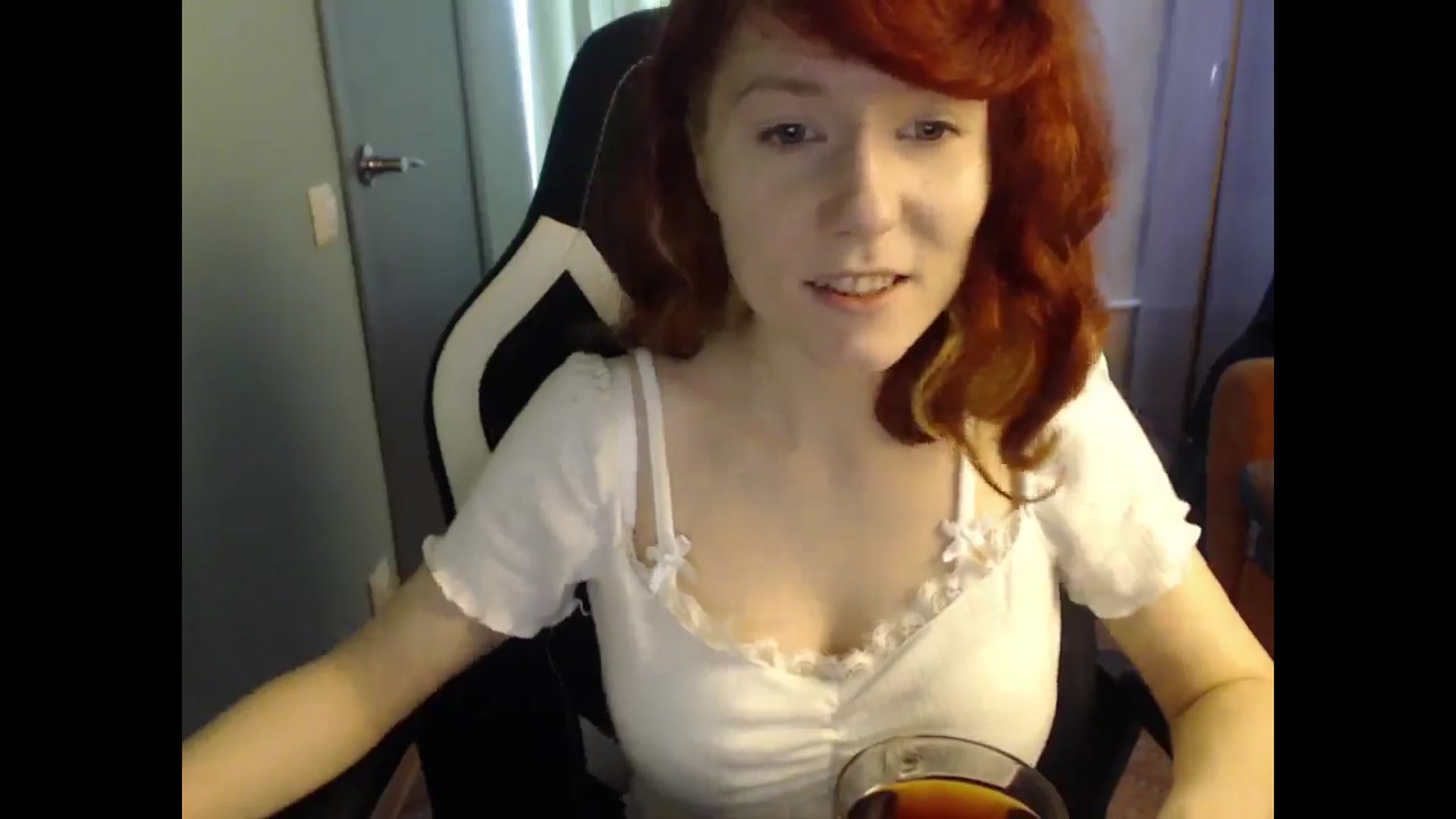 Gallery image thumbnail from NikiFoks18's myfreecams stream on, 02/27/2025, 09:15 image 3 of 20