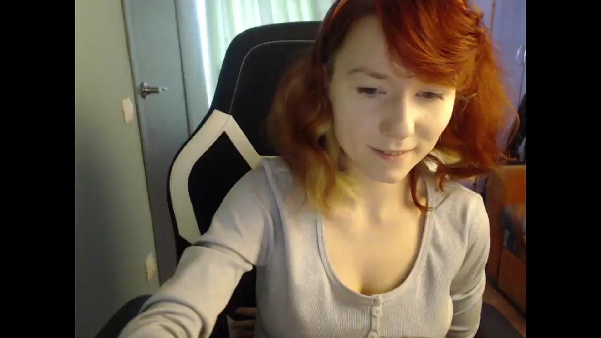 Gallery image thumbnail from NikiFoks18's myfreecams stream on, 03/05/2025, 08:23 image 14 of 20
