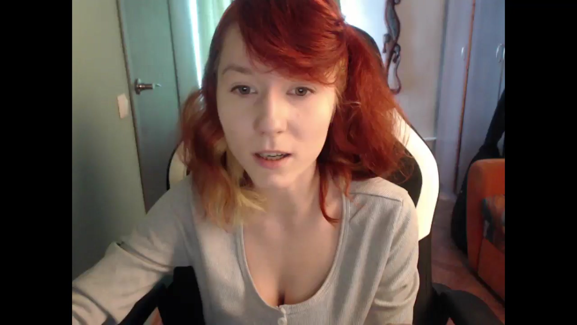 Gallery image thumbnail from NikiFoks18's myfreecams stream on, 03/05/2025, 08:23 image 16 of 20