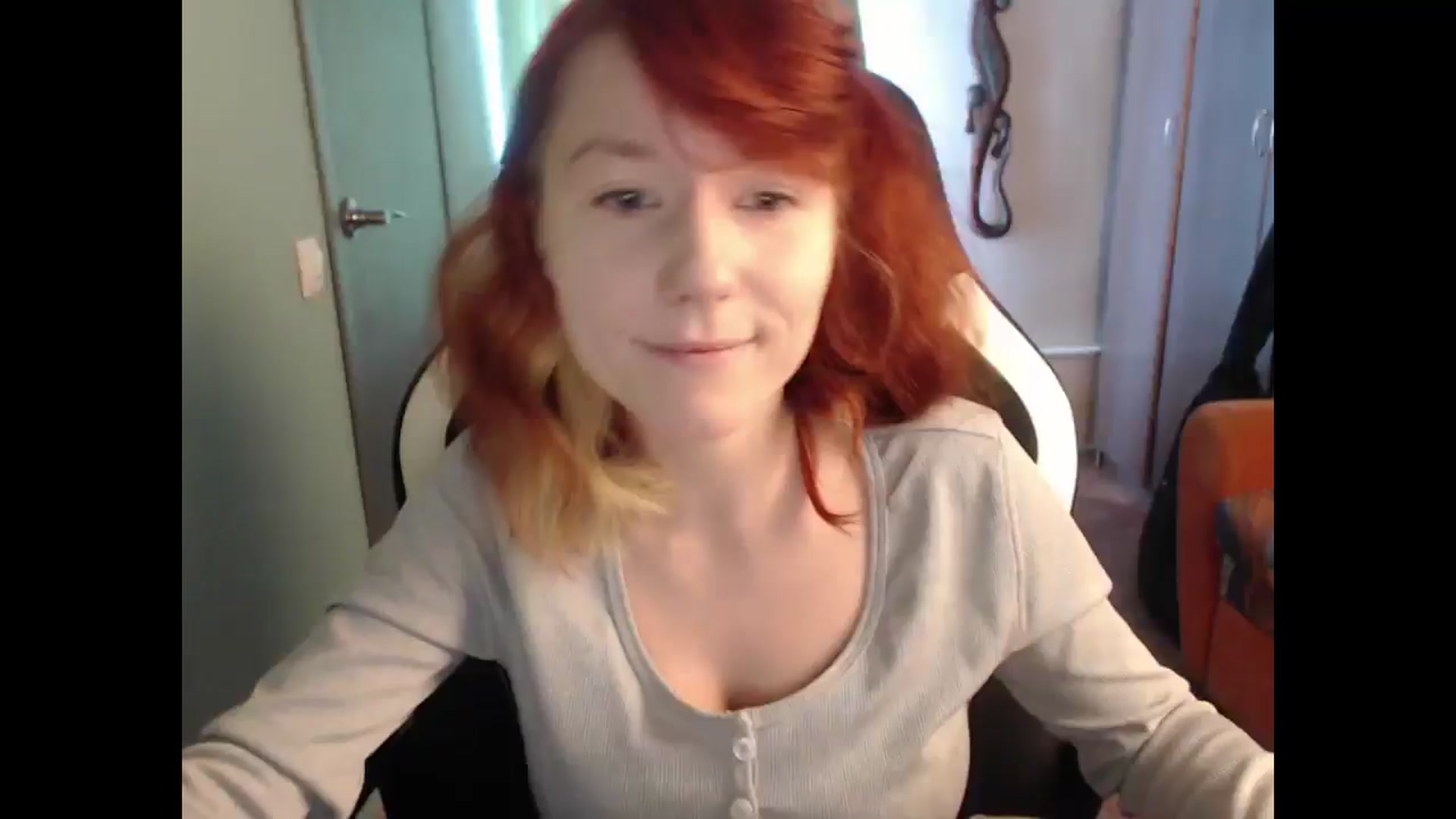 Gallery image thumbnail from NikiFoks18's myfreecams stream on, 03/05/2025, 08:23 image 18 of 20