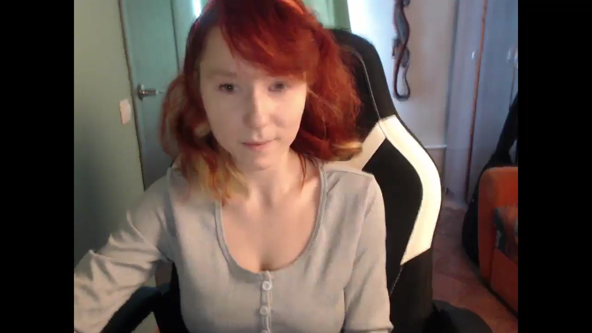 Gallery image thumbnail from NikiFoks18's myfreecams stream on, 03/05/2025, 09:59 image 17 of 20