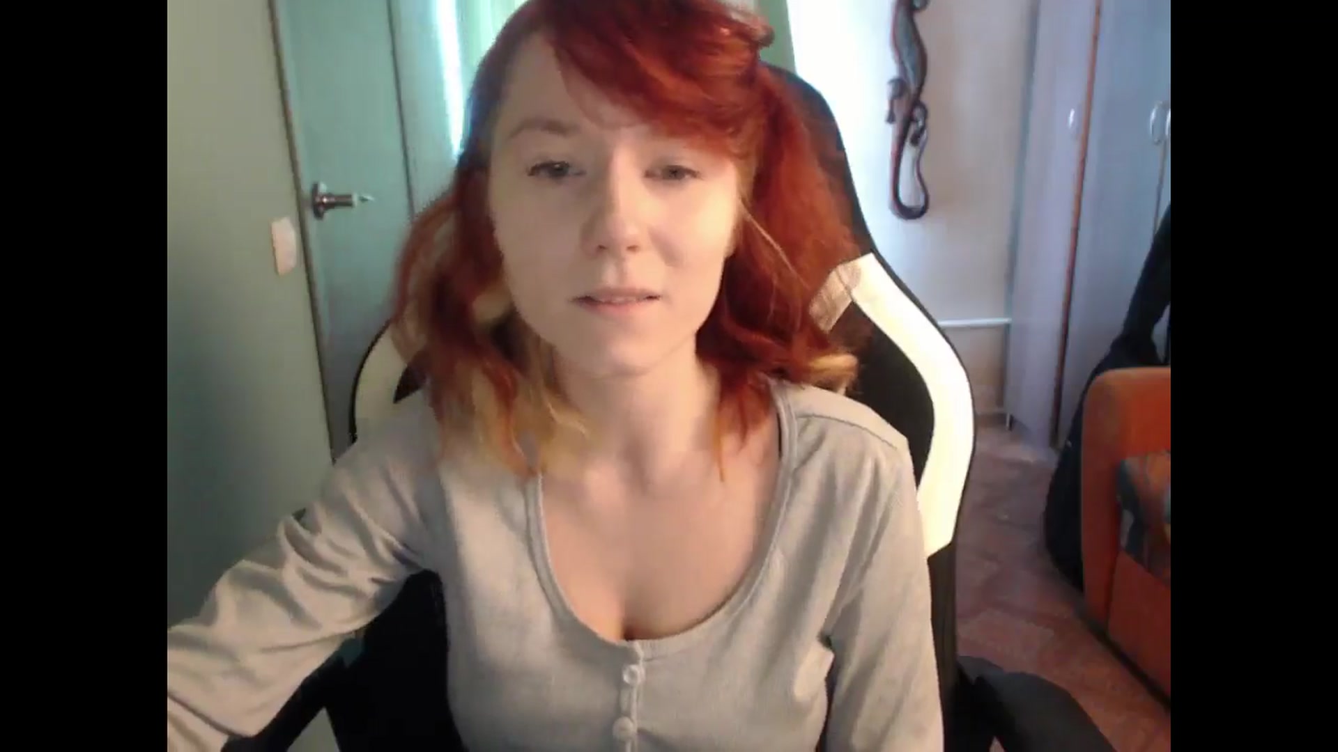 Gallery image thumbnail from NikiFoks18's myfreecams stream on, 03/05/2025, 09:59 image 7 of 20