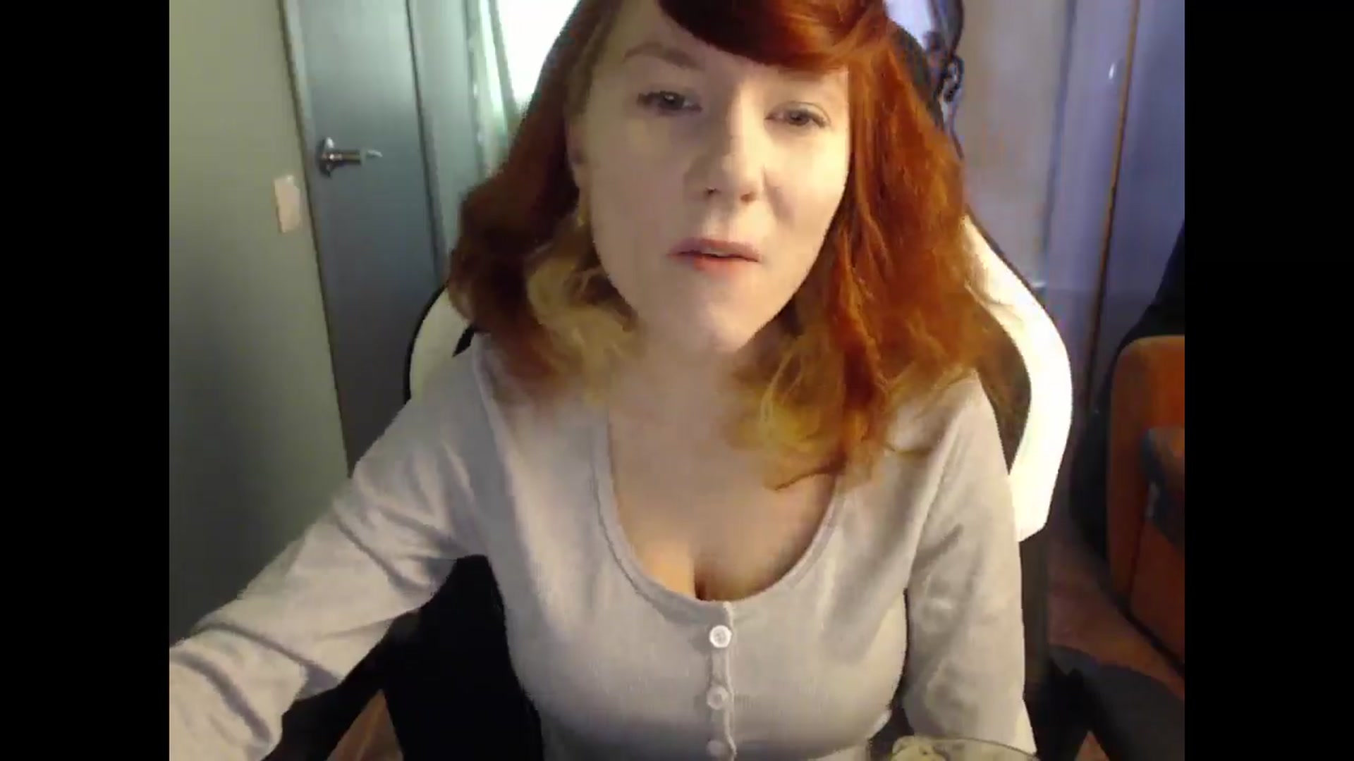 Gallery image thumbnail from NikiFoks18's myfreecams stream on, 03/10/2025, 05:20 image 7 of 20