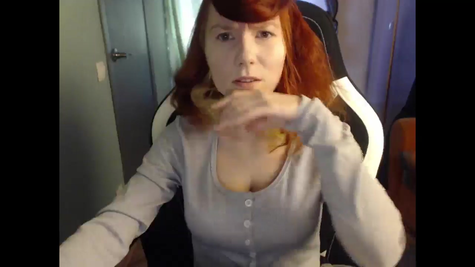 Gallery image thumbnail from NikiFoks18's myfreecams stream on, 03/10/2025, 05:20 image 19 of 20