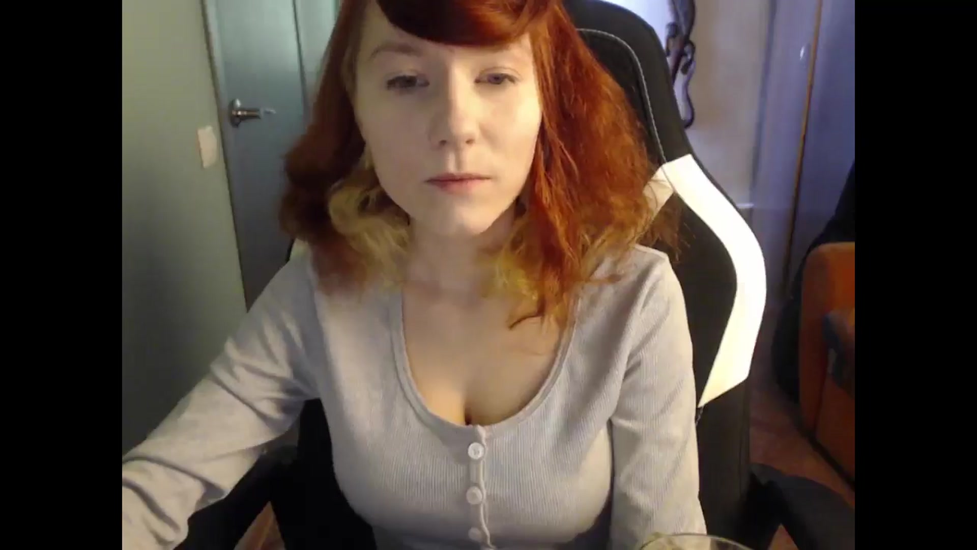 Gallery image thumbnail from NikiFoks18's myfreecams stream on, 03/10/2025, 05:20 image 4 of 20