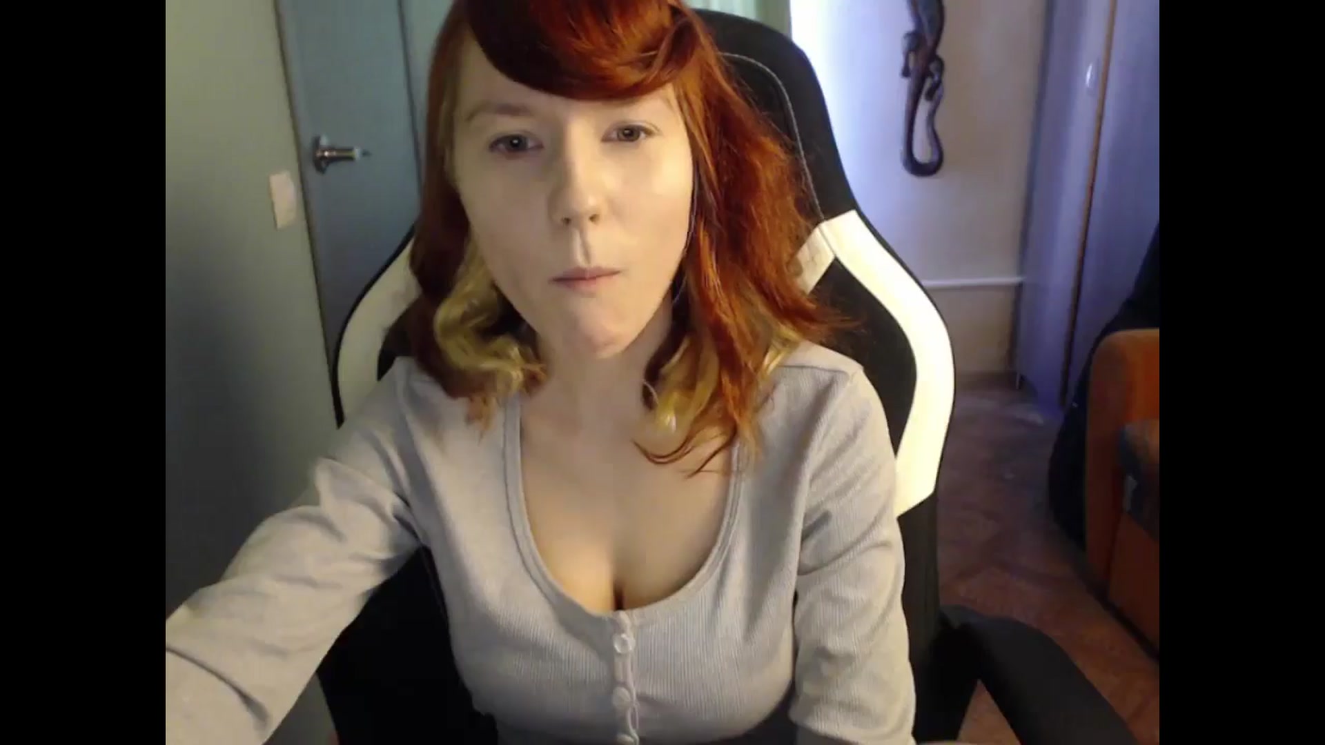 Gallery image thumbnail from NikiFoks18's myfreecams stream on, 03/10/2025, 08:26 image 10 of 20