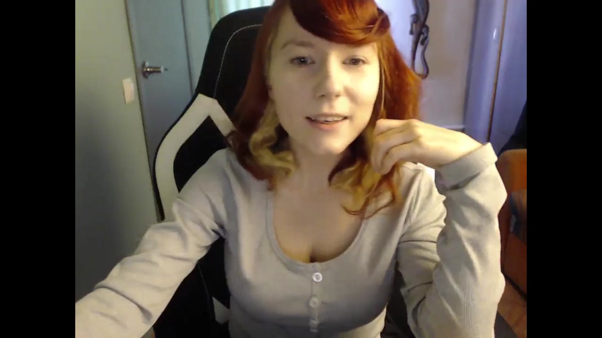 Gallery image thumbnail from NikiFoks18's myfreecams stream on, 03/10/2025, 08:26 image 18 of 20