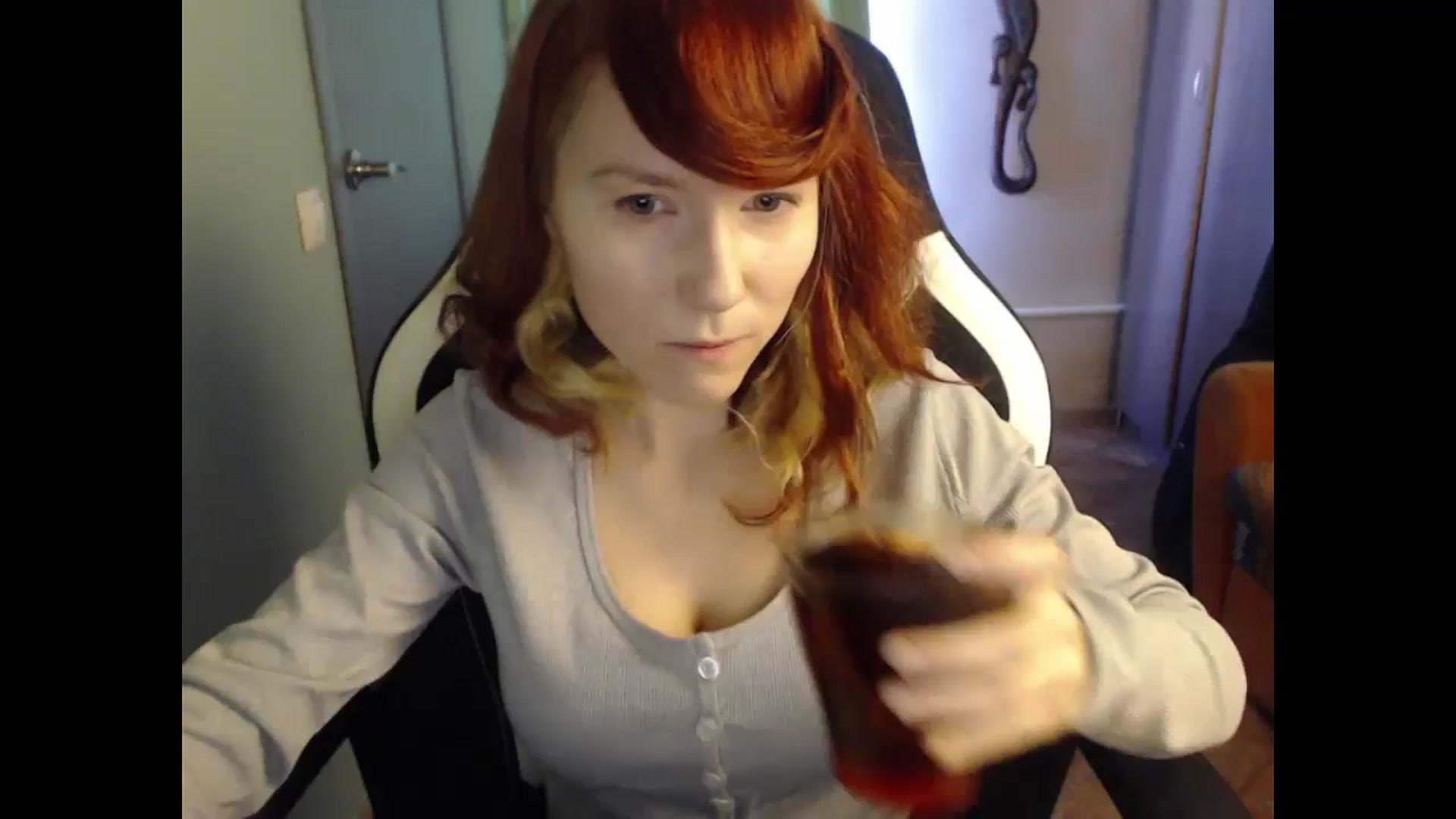 Gallery image thumbnail from NikiFoks18's myfreecams stream on, 03/10/2025, 08:26 image 3 of 20