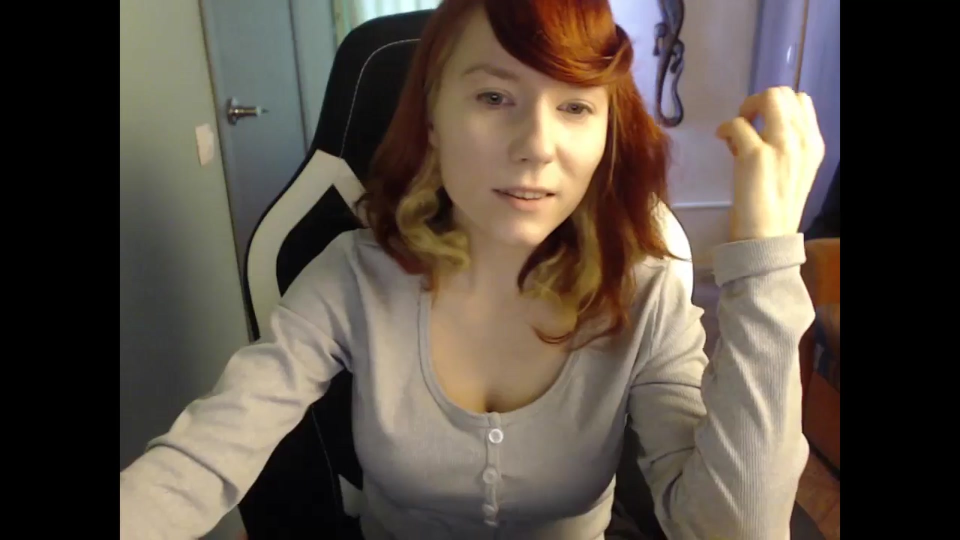 Gallery image thumbnail from NikiFoks18's myfreecams stream on, 03/10/2025, 08:26 image 19 of 20