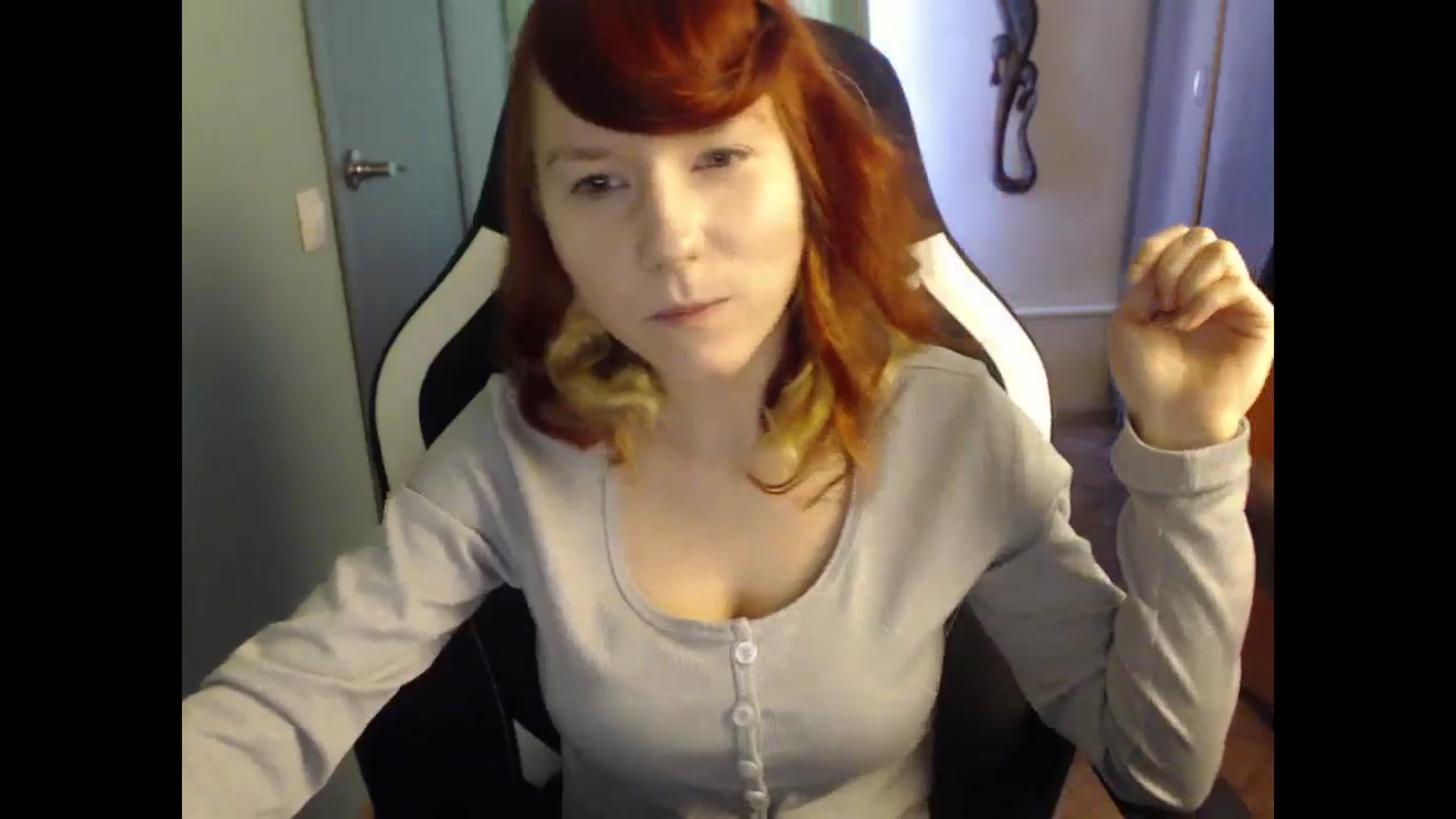 Gallery image thumbnail from NikiFoks18's myfreecams stream on, 03/10/2025, 08:26 image 7 of 20