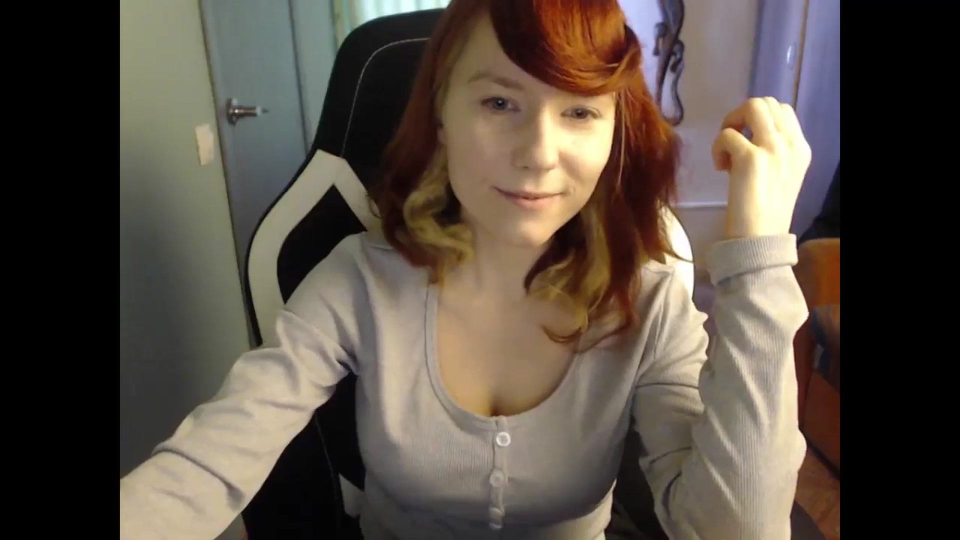 Gallery image thumbnail from NikiFoks18's myfreecams stream on, 03/10/2025, 08:26 image 20 of 20