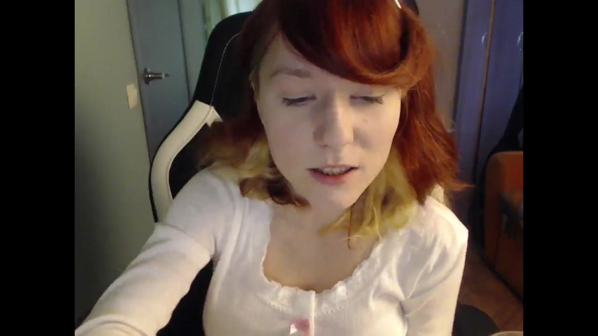 Gallery image thumbnail from NikiFoks18's myfreecams stream on, 03/11/2025, 08:19 image 18 of 20