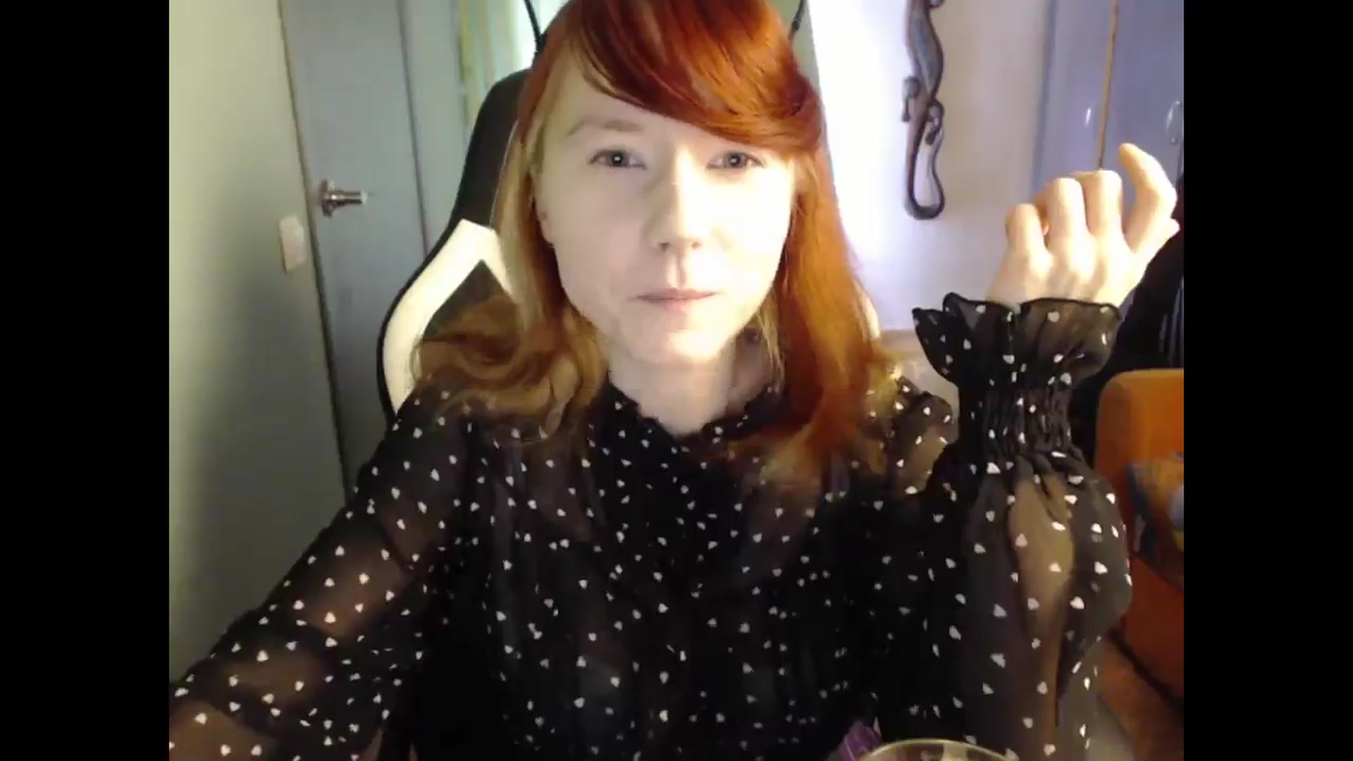 Gallery image thumbnail from NikiFoks18's myfreecams stream on, 03/14/2025, 09:04 image 12 of 20