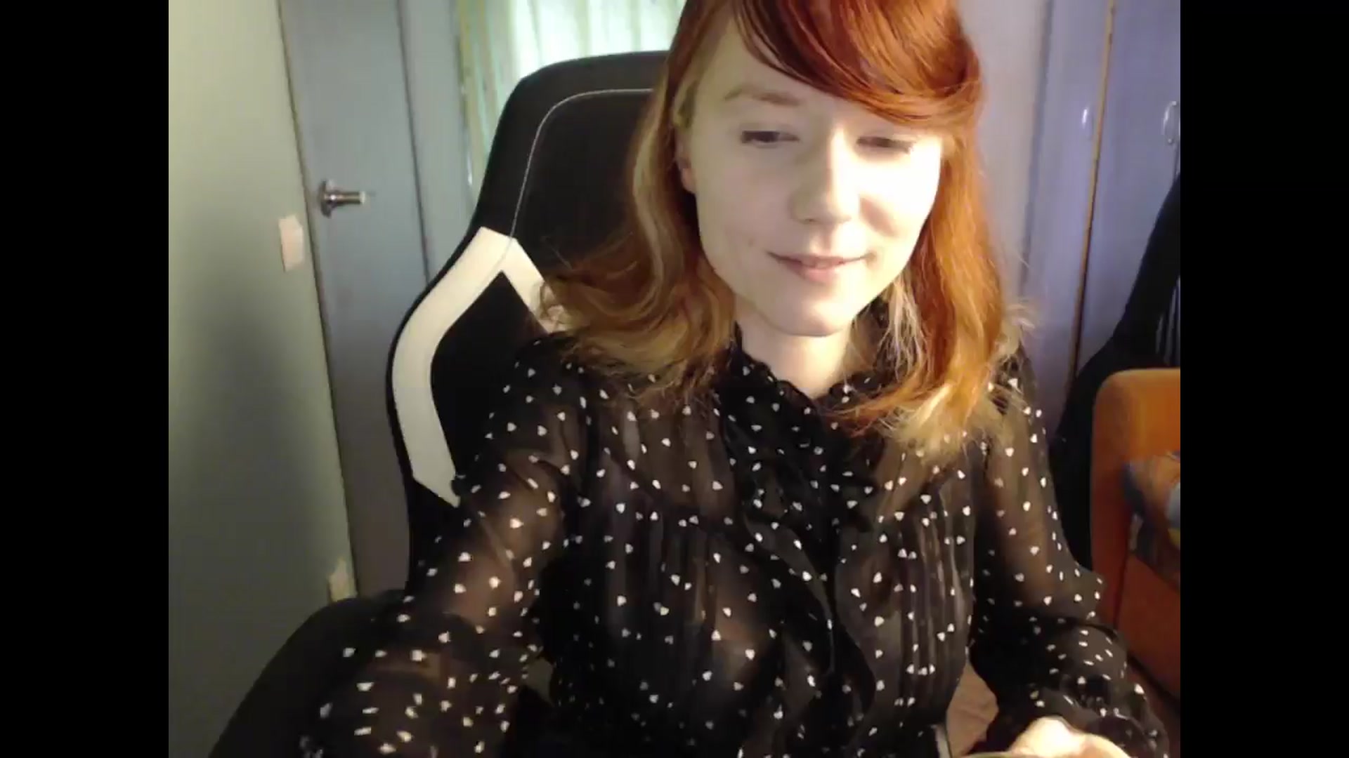 Gallery image thumbnail from NikiFoks18's myfreecams stream on, 03/14/2025, 09:04 image 14 of 20