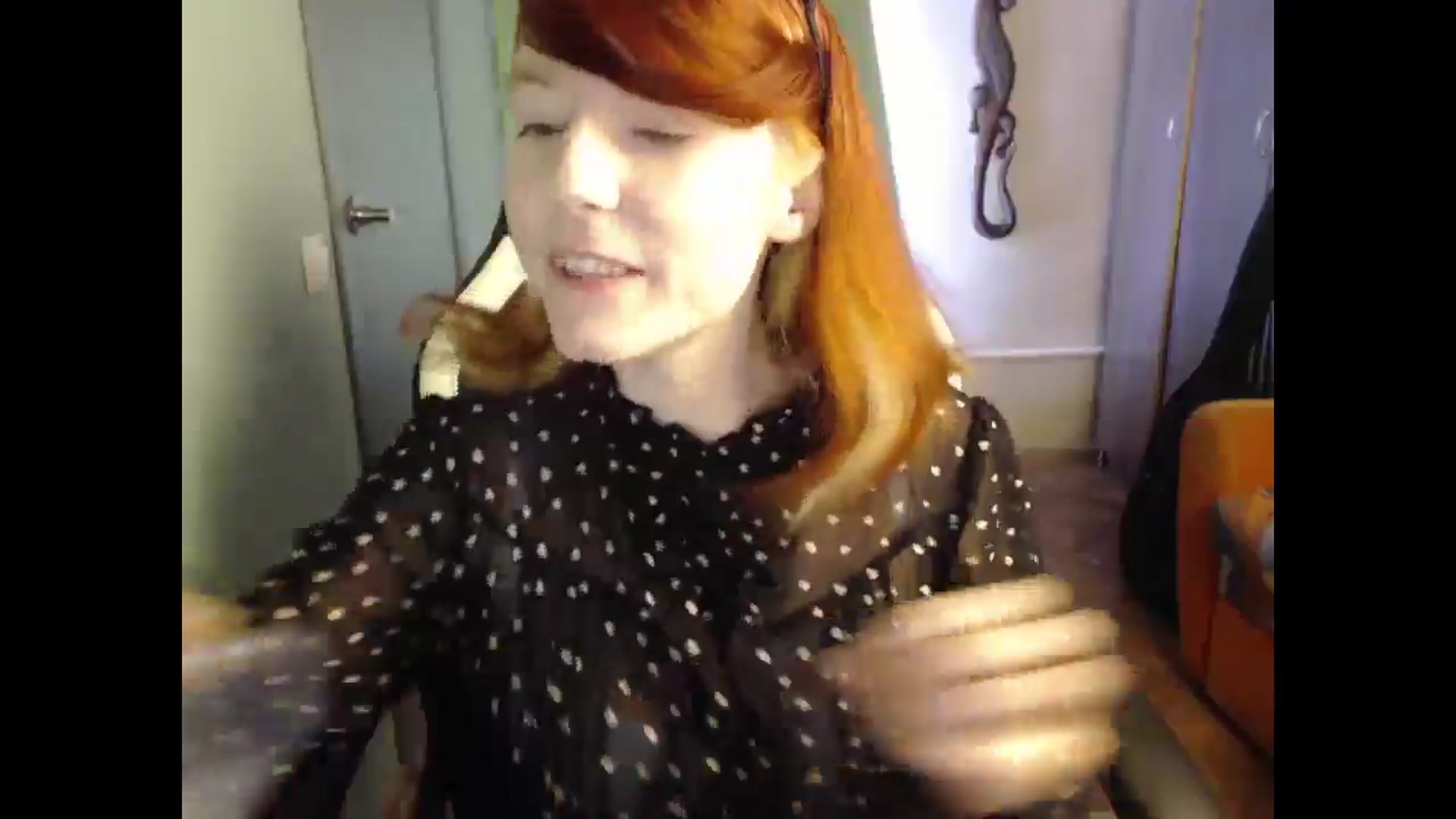 Gallery image thumbnail from NikiFoks18's myfreecams stream on, 03/14/2025, 09:04 image 5 of 20
