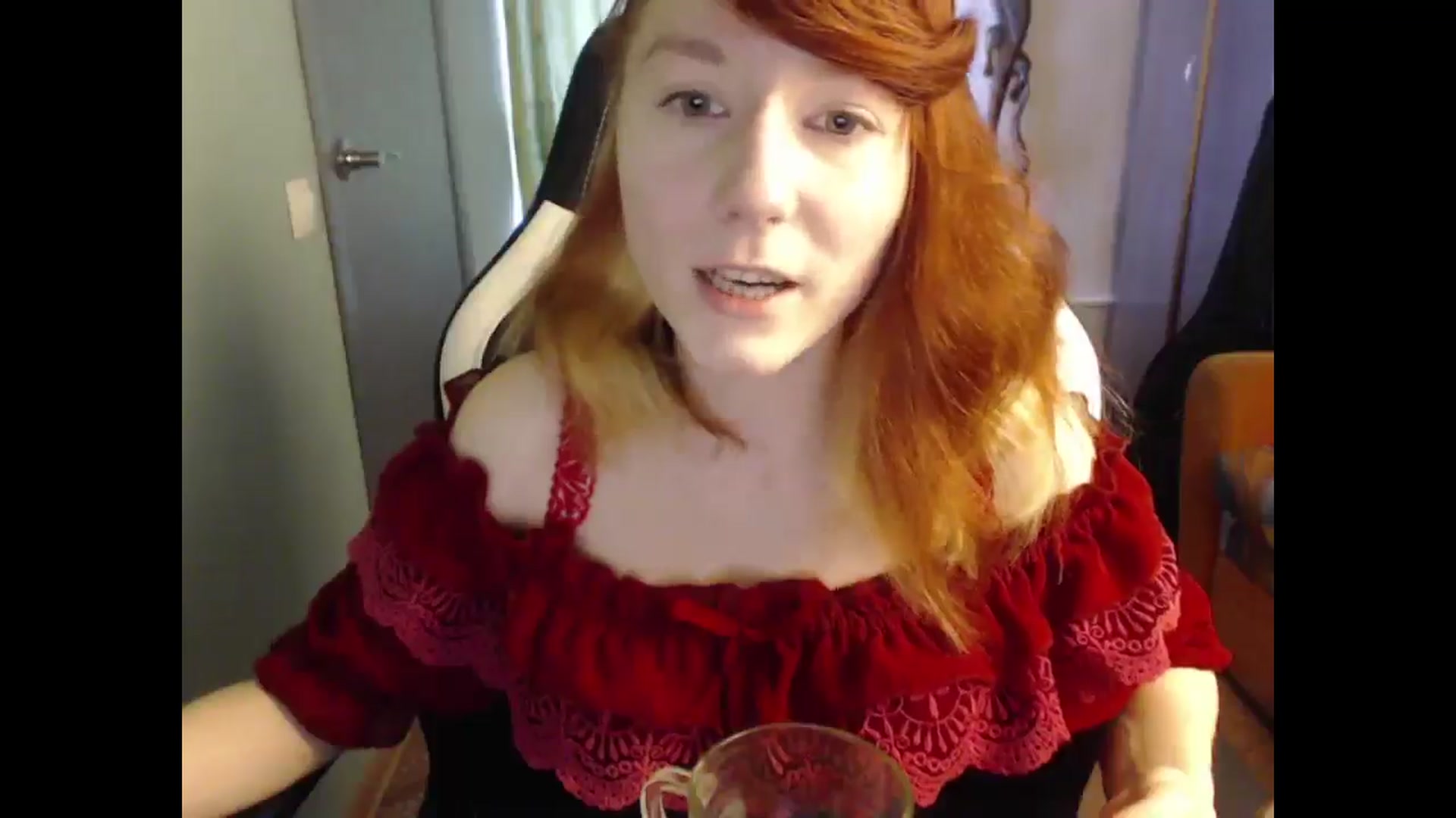 Gallery image thumbnail from NikiFoks18's myfreecams stream on, 03/20/2025, 07:35 image 13 of 20
