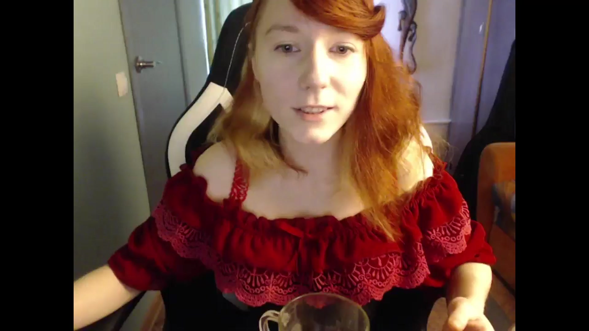Gallery image thumbnail from NikiFoks18's myfreecams stream on, 03/20/2025, 07:35 image 15 of 20