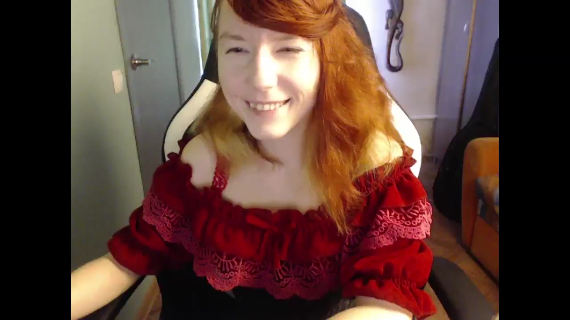 Gallery image thumbnail from NikiFoks18's myfreecams stream on, 03/20/2025, 07:35 image 17 of 20