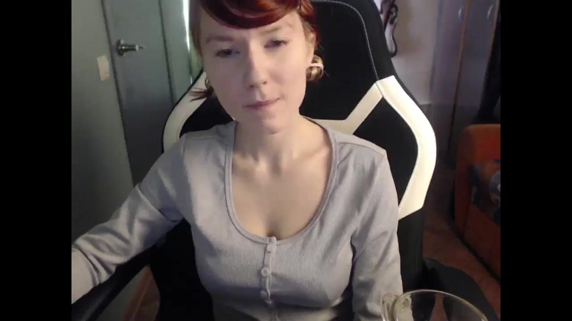 Gallery image thumbnail from NikiFoks18's myfreecams stream on, 03/23/2025, 03:42 image 8 of 20