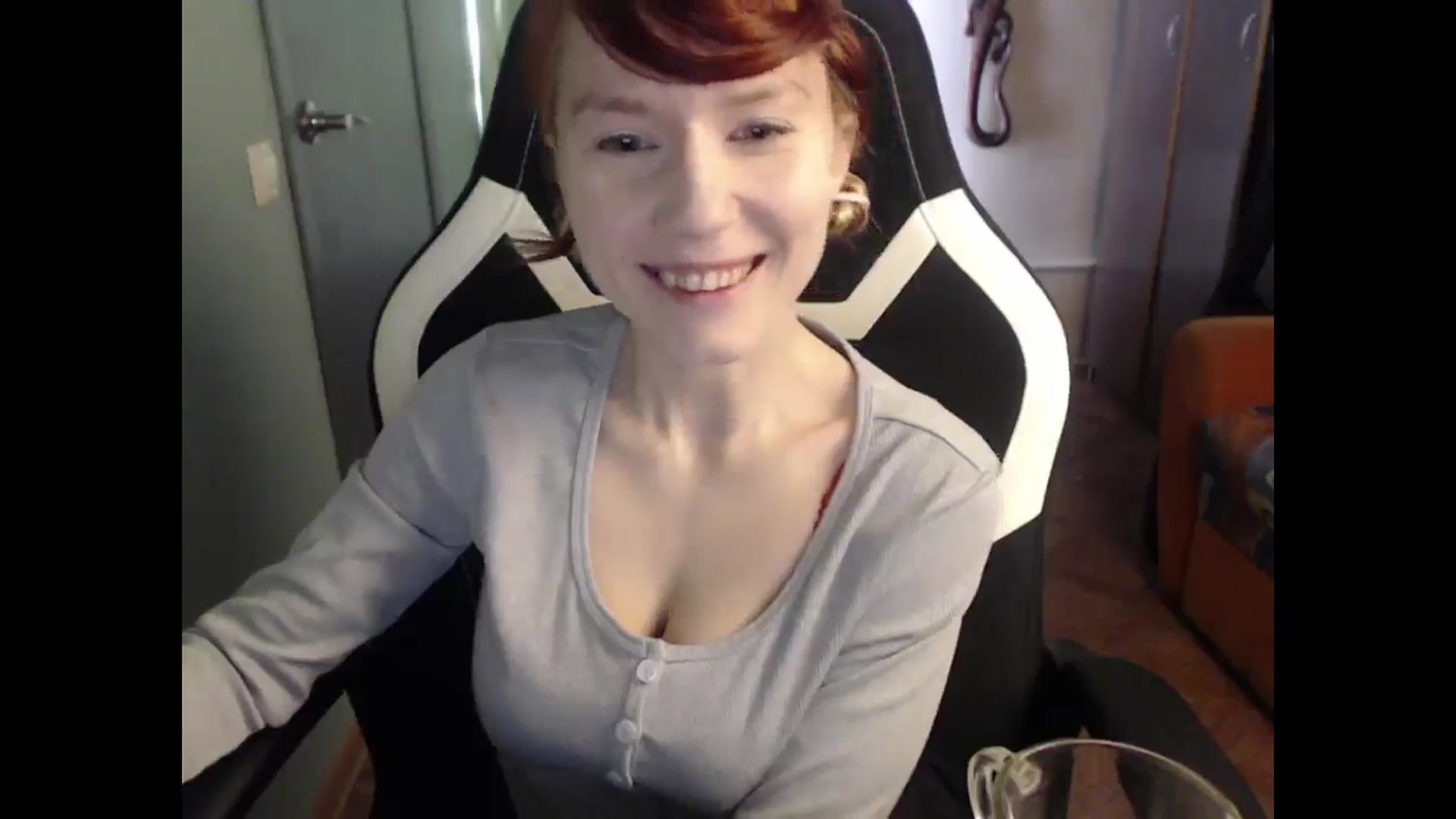 Gallery image thumbnail from NikiFoks18's myfreecams stream on, 03/23/2025, 03:42 image 10 of 20