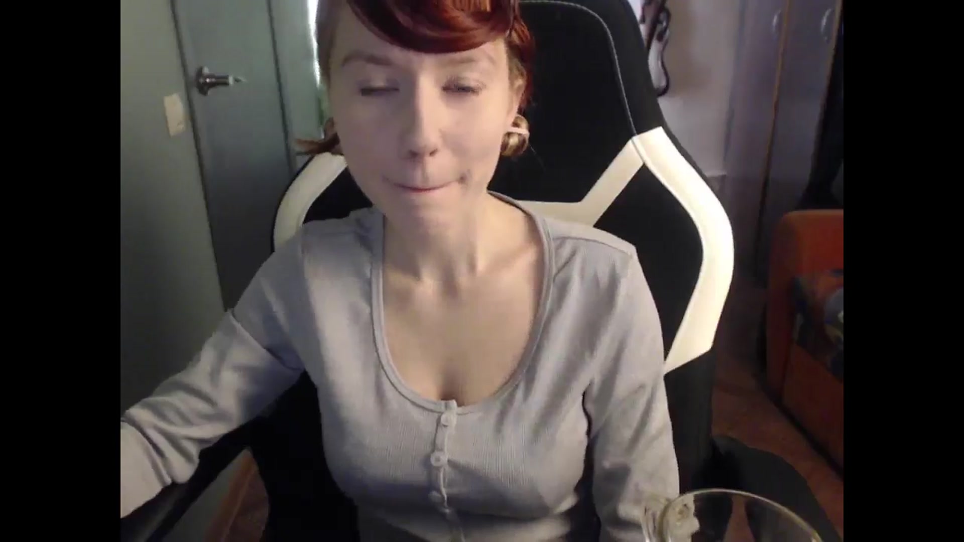 Gallery image thumbnail from NikiFoks18's myfreecams stream on, 03/23/2025, 03:42 image 7 of 20
