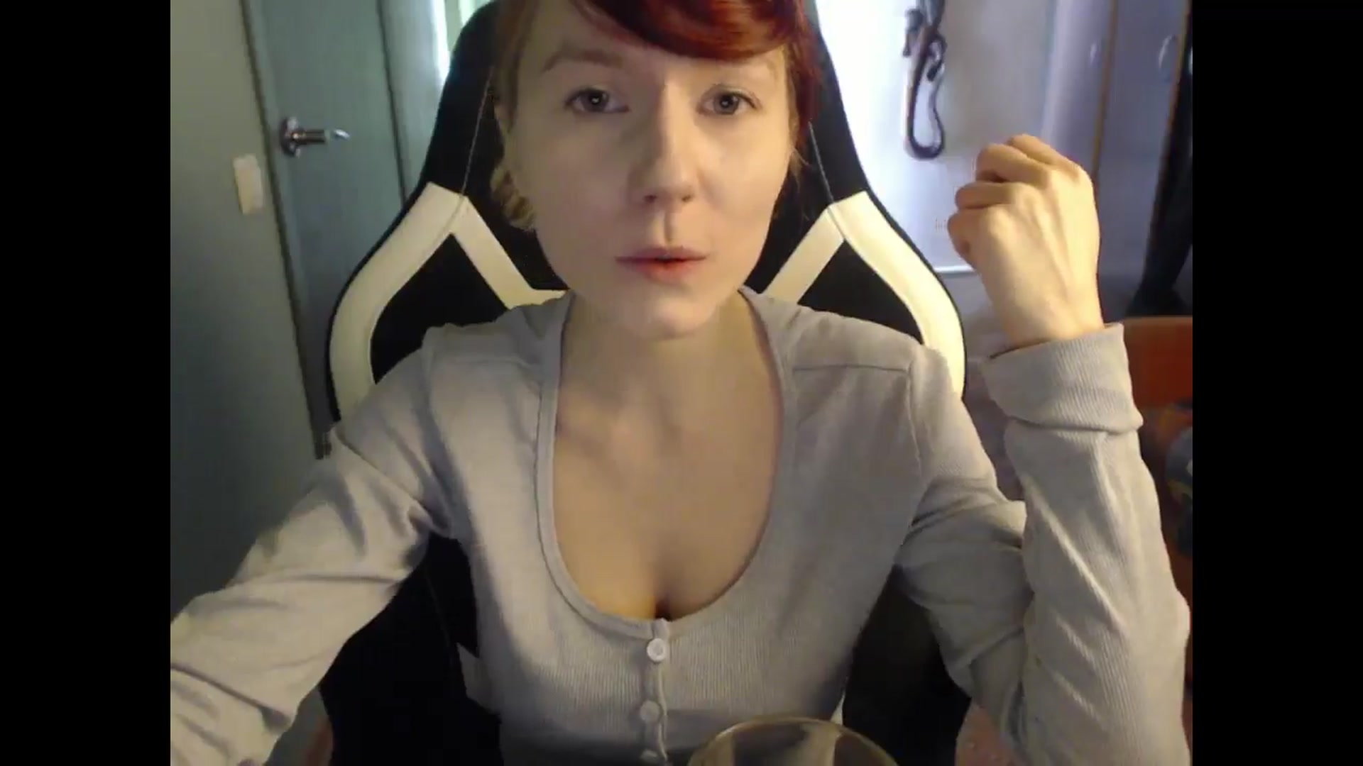 Gallery image thumbnail from NikiFoks18's myfreecams stream on, 03/23/2025, 06:18 image 11 of 20