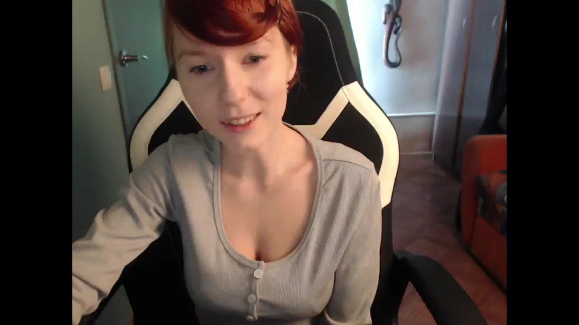 Gallery image thumbnail from NikiFoks18's myfreecams stream on, 03/23/2025, 06:18 image 19 of 20