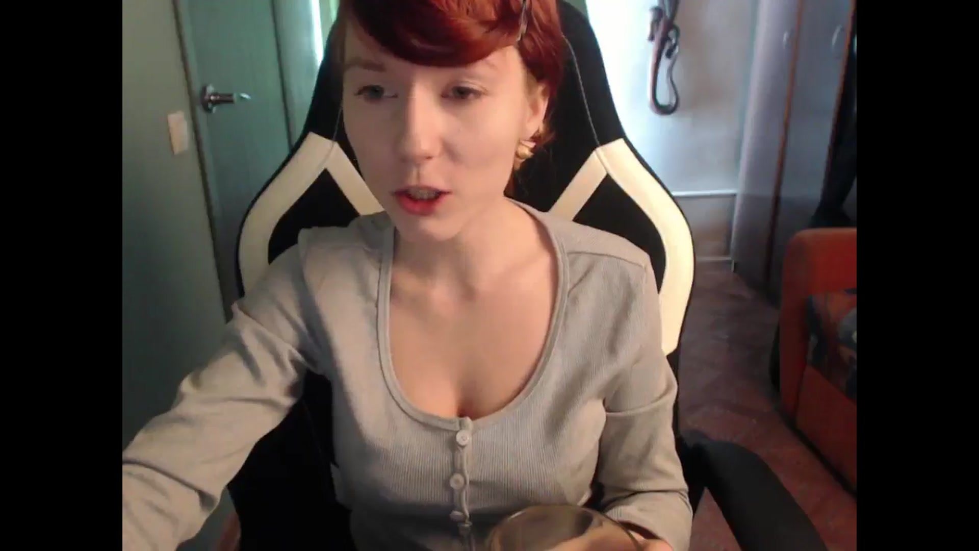 Gallery image thumbnail from NikiFoks18's myfreecams stream on, 03/23/2025, 06:18 image 7 of 20