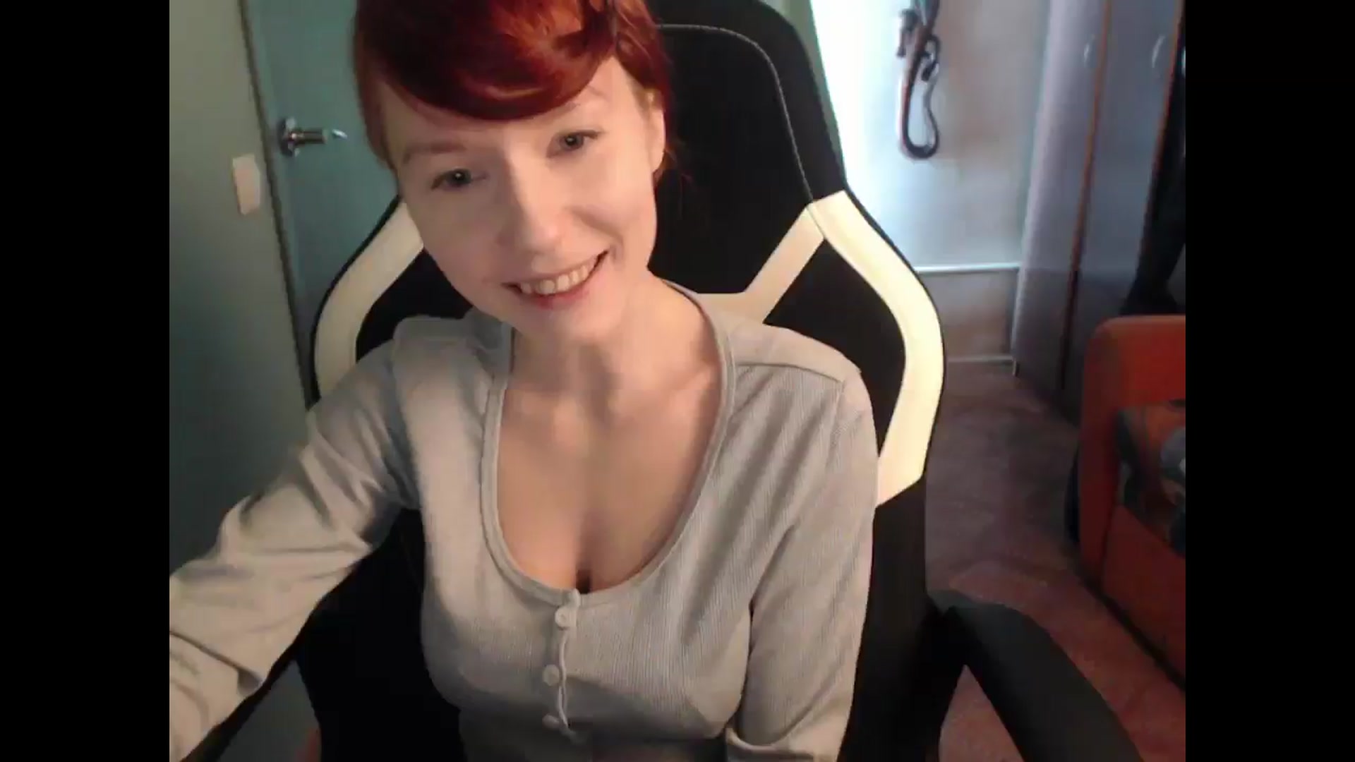 Gallery image thumbnail from NikiFoks18's myfreecams stream on, 03/23/2025, 06:18 image 15 of 20