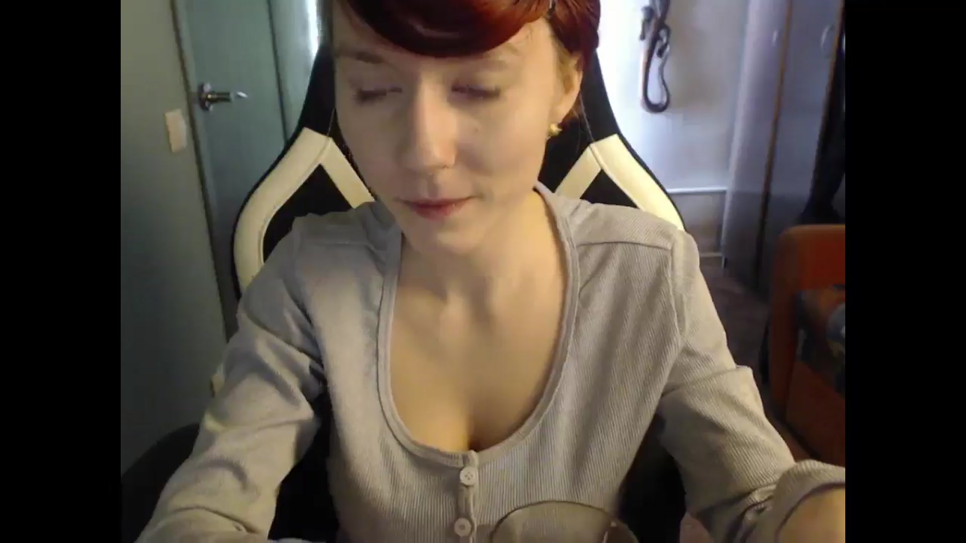 Gallery image thumbnail from NikiFoks18's myfreecams stream on, 03/23/2025, 06:18 image 5 of 20